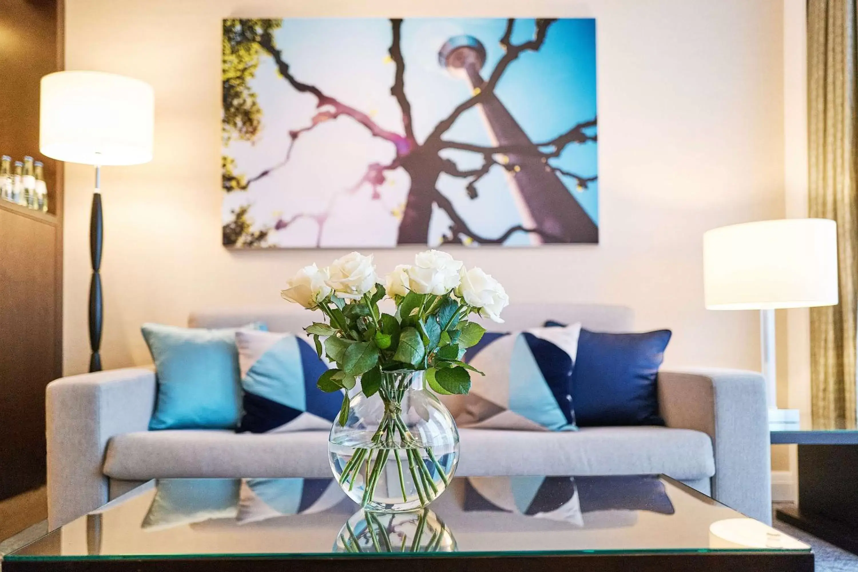 Deluxe Double or Twin Room with City View in Hotel Kö59 Düsseldorf - Member of Hommage Luxury Hotels Collection Deluxe Double or Twin Room with City View in Hotel Kö59 Düsseldorf - Member of Hommage Luxury Hotels Collection