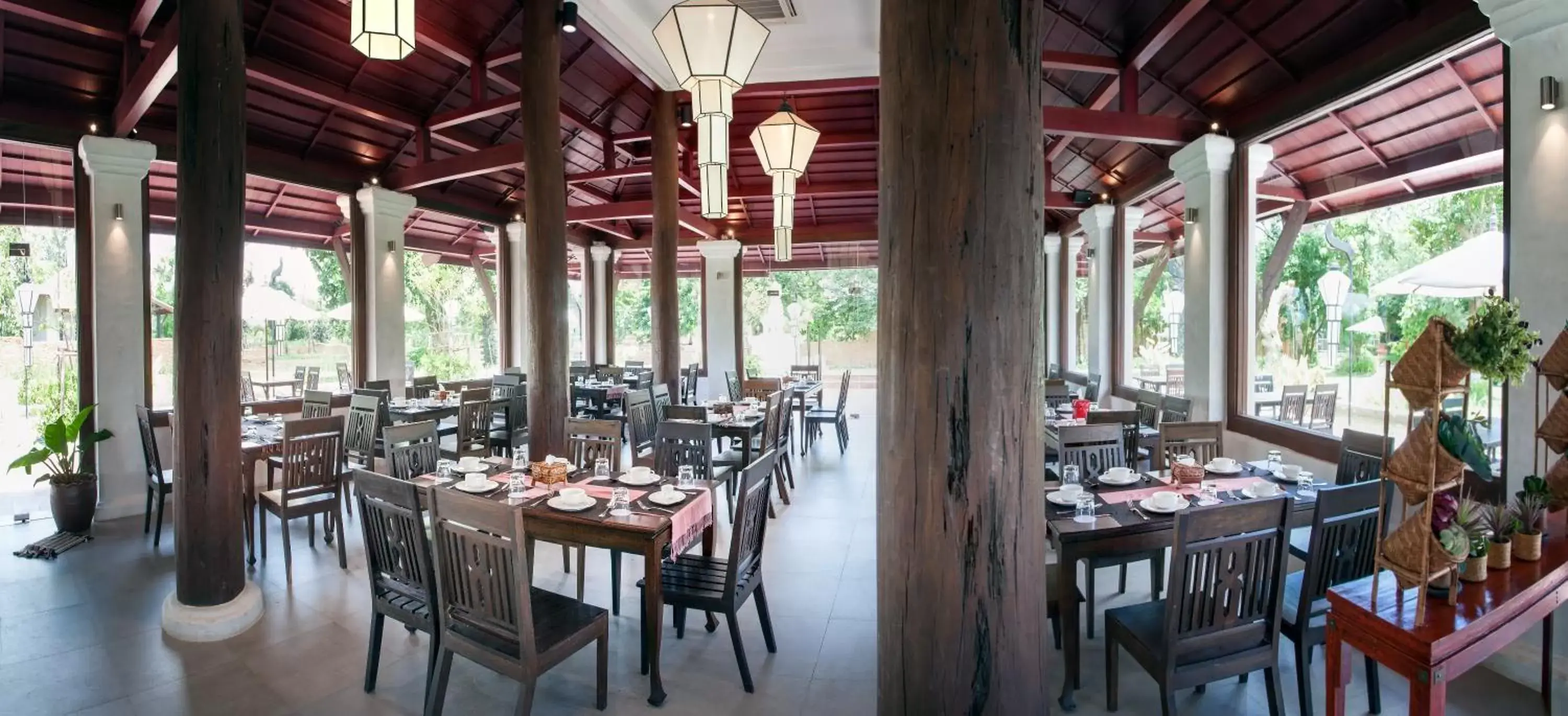 Restaurant/places to eat in Sriwilai Sukhothai Restaurant/places to eat in Sriwilai Sukhothai