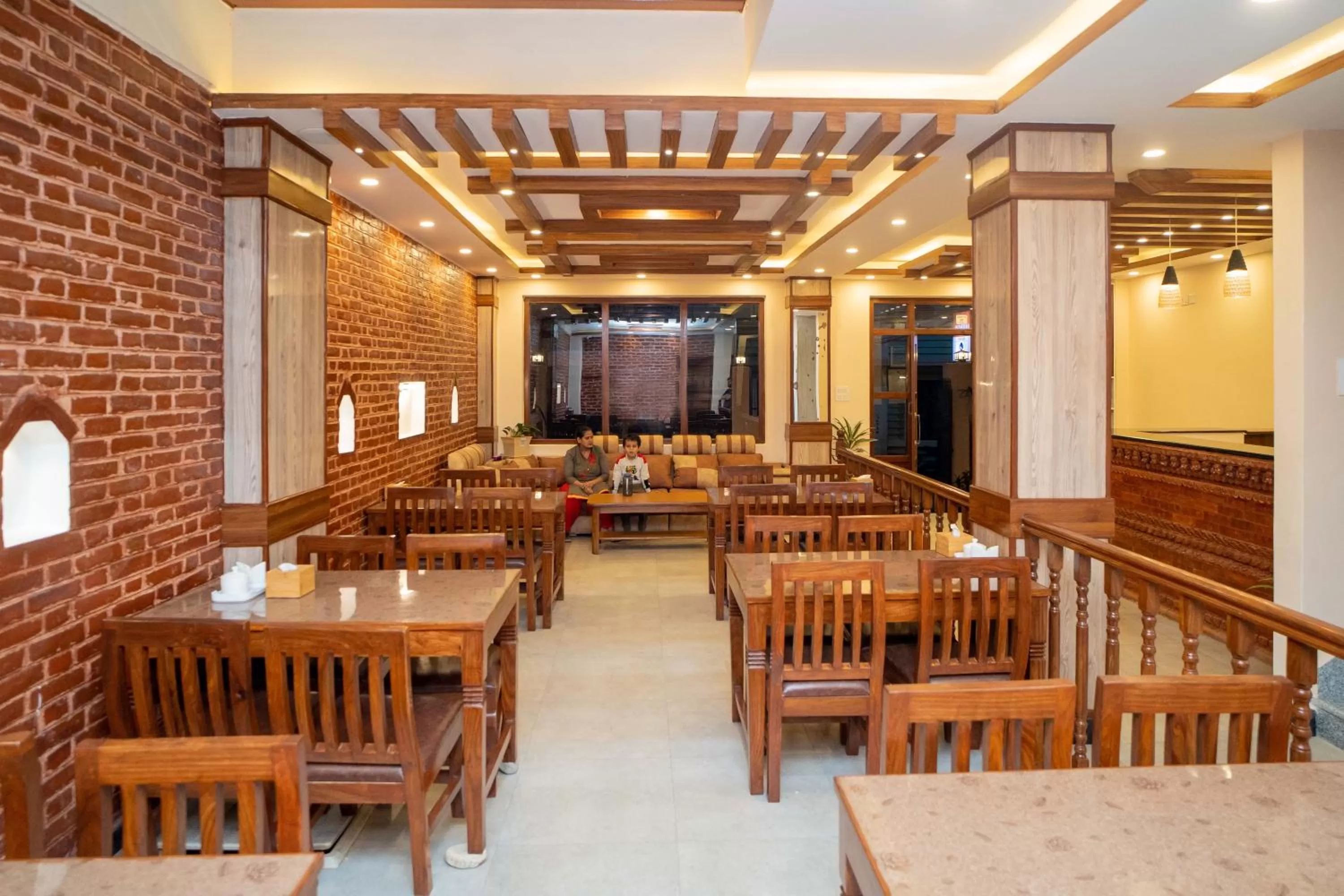 Restaurant/places to eat in Madhuban Hotel