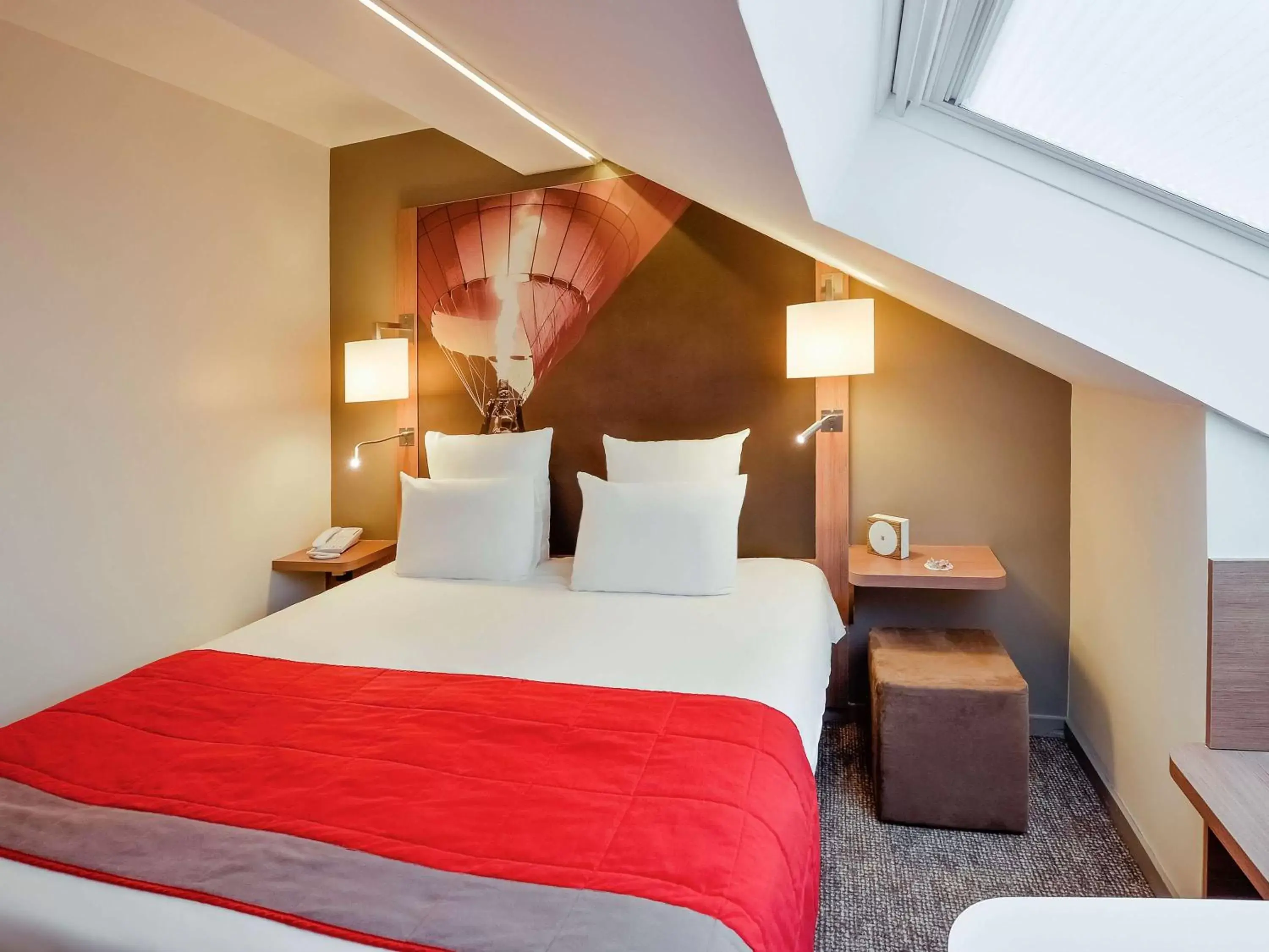 Bedroom, Bed in Mercure Vienne Sud Chanas