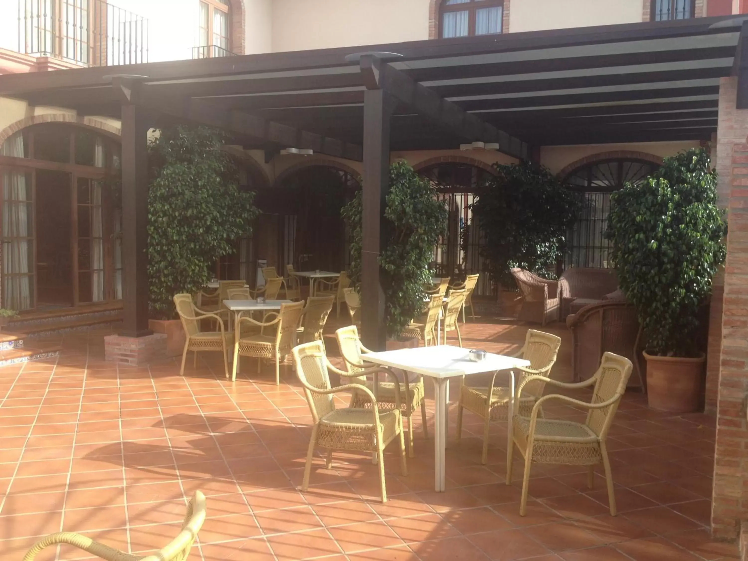 Patio, Restaurant/Places to Eat in Hotel Sierra de Ubrique