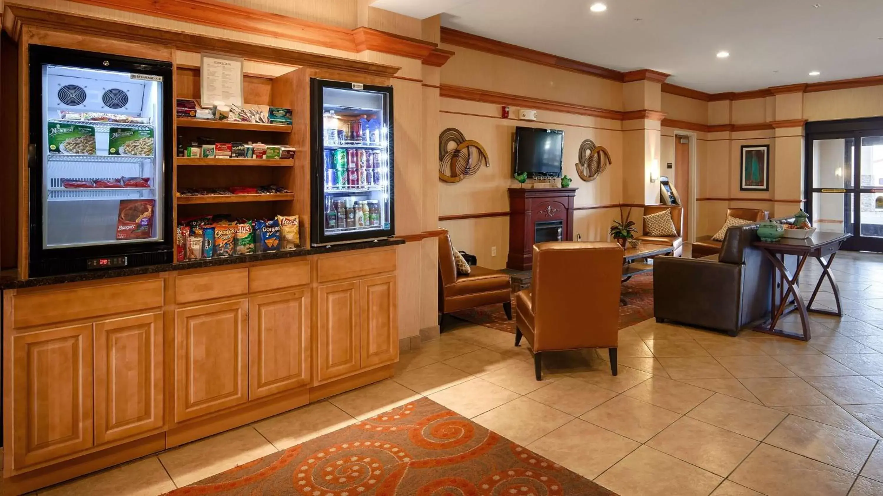 Lobby or reception in Best Western Plus Pontoon Beach