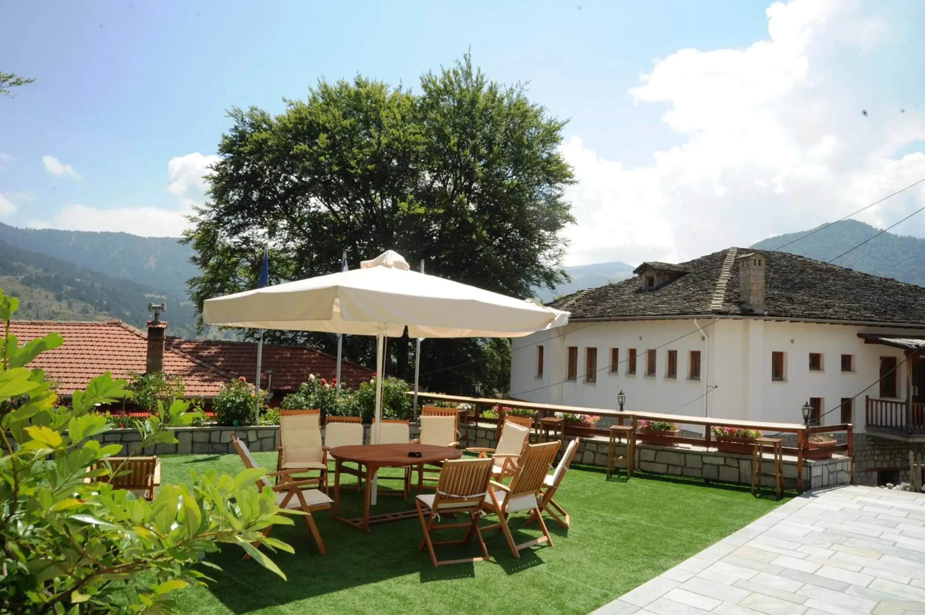 Patio, Patio/Outdoor Area in Hotel Adonis