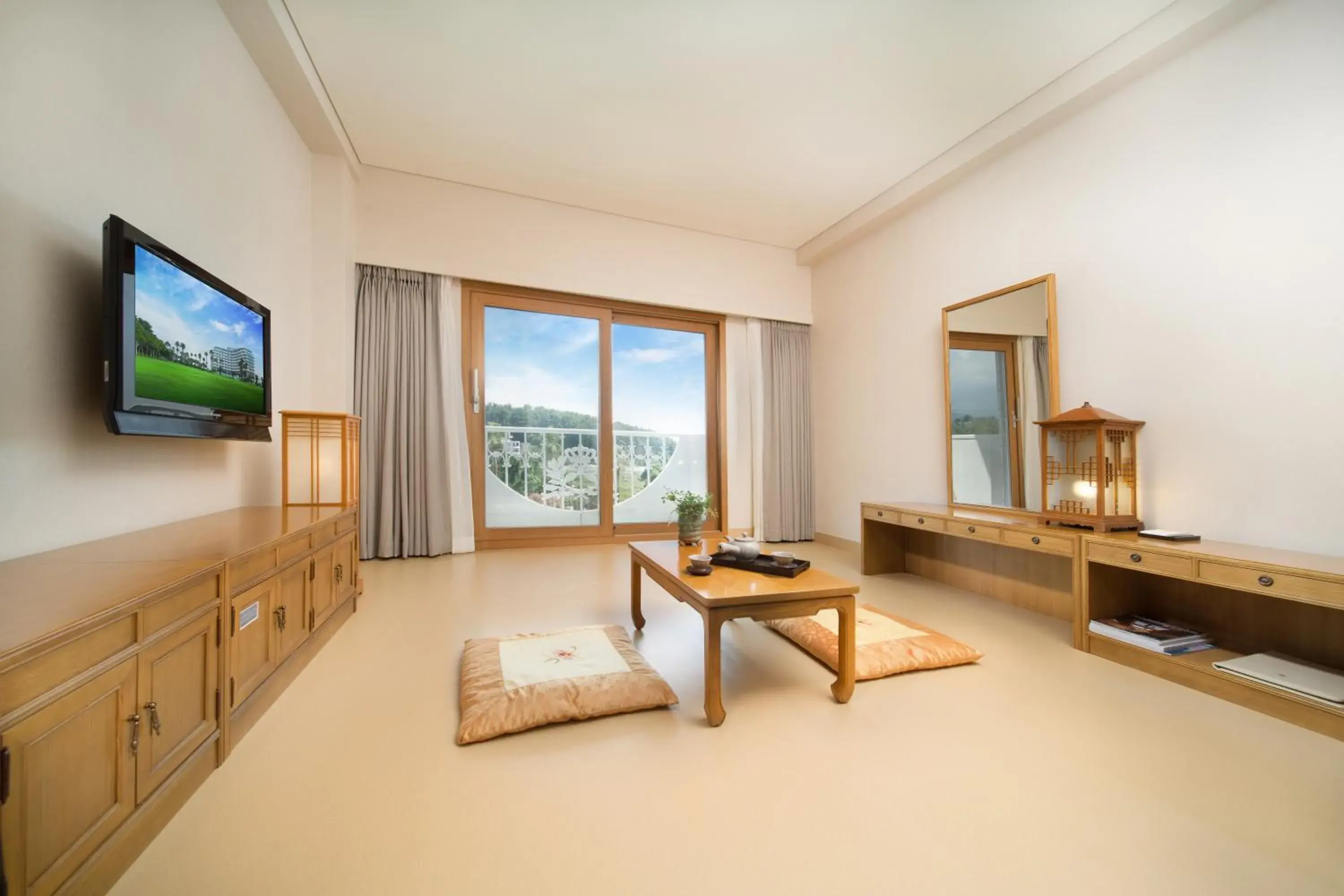 Bed in Seogwipo KAL Hotel Bed in Seogwipo KAL Hotel