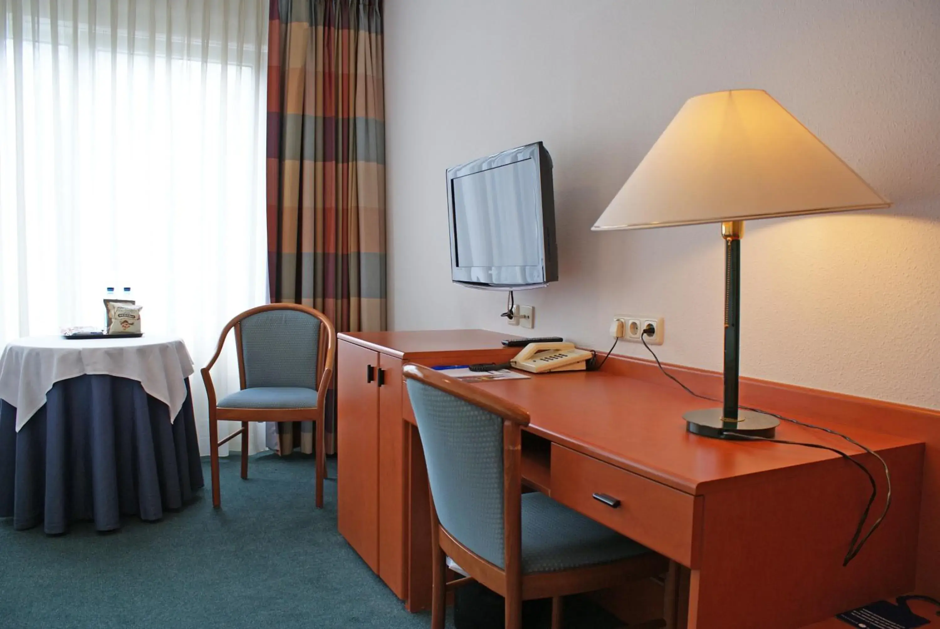 Seating area, TV/Entertainment Center in Fletcher Landhotel Bosrijk Roermond