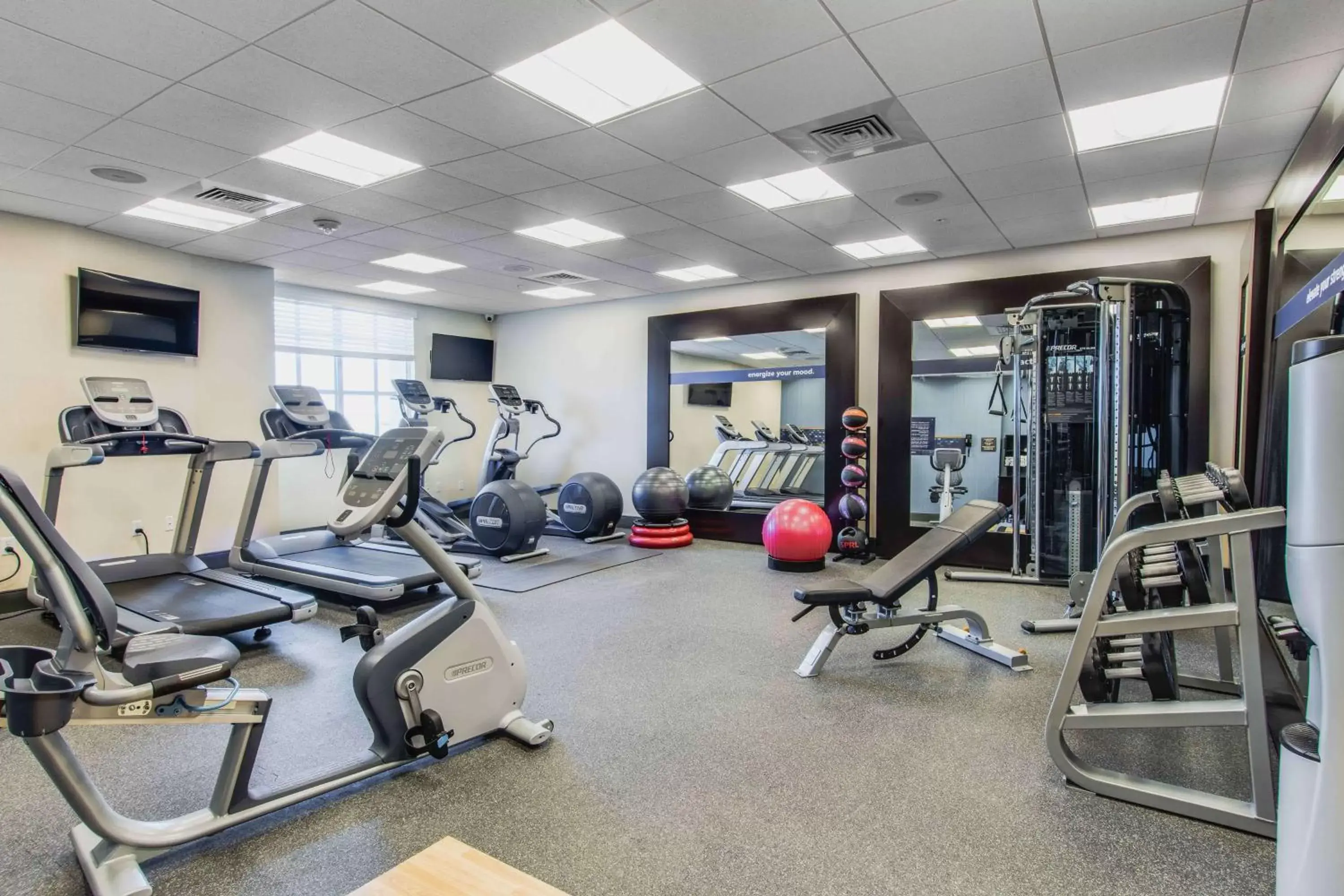 Fitness centre/facilities, Fitness Center/Facilities in Hampton Inn and Suites Clearwater Beach