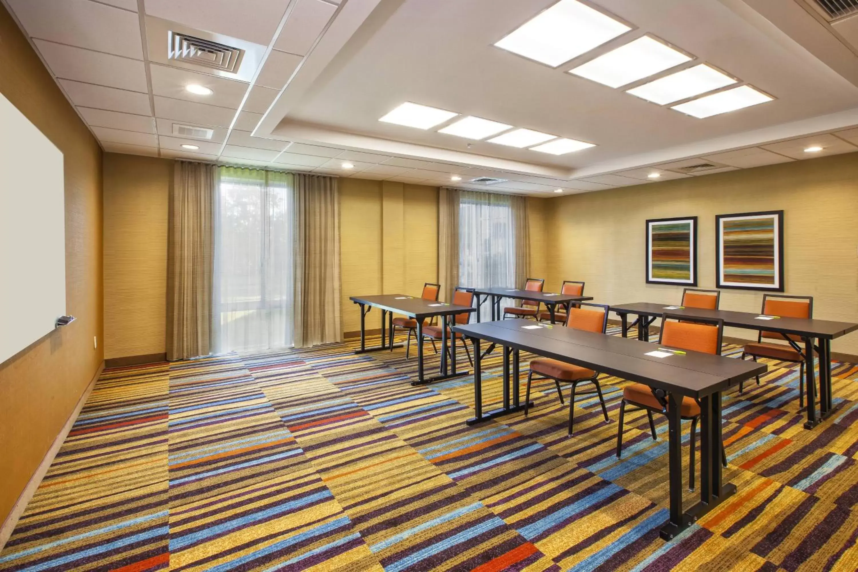 Meeting/conference room in Fairfield Inn & Suites by Marriott Plattsburgh