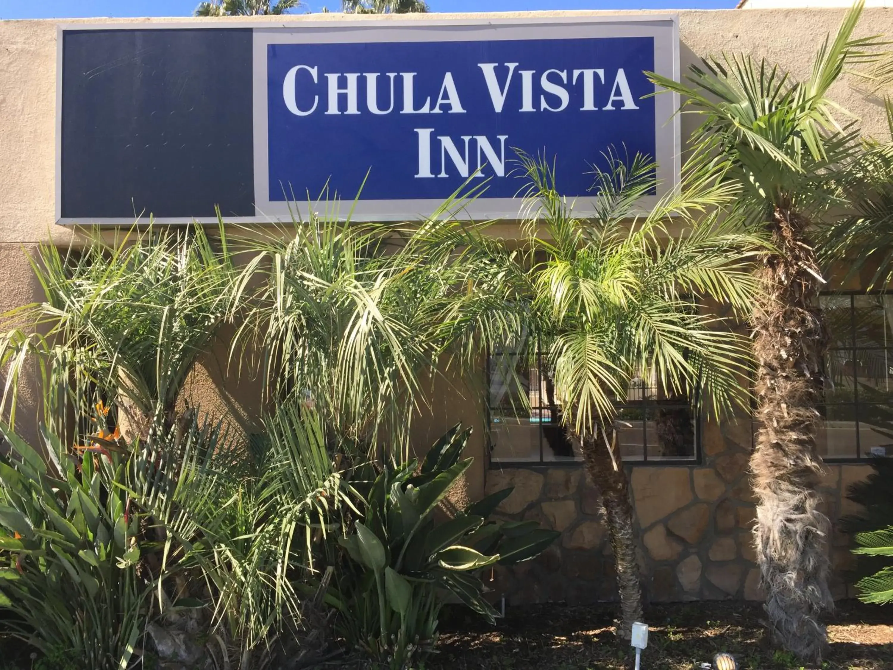 Logo/Certificate/Sign in Chula Vista Inn