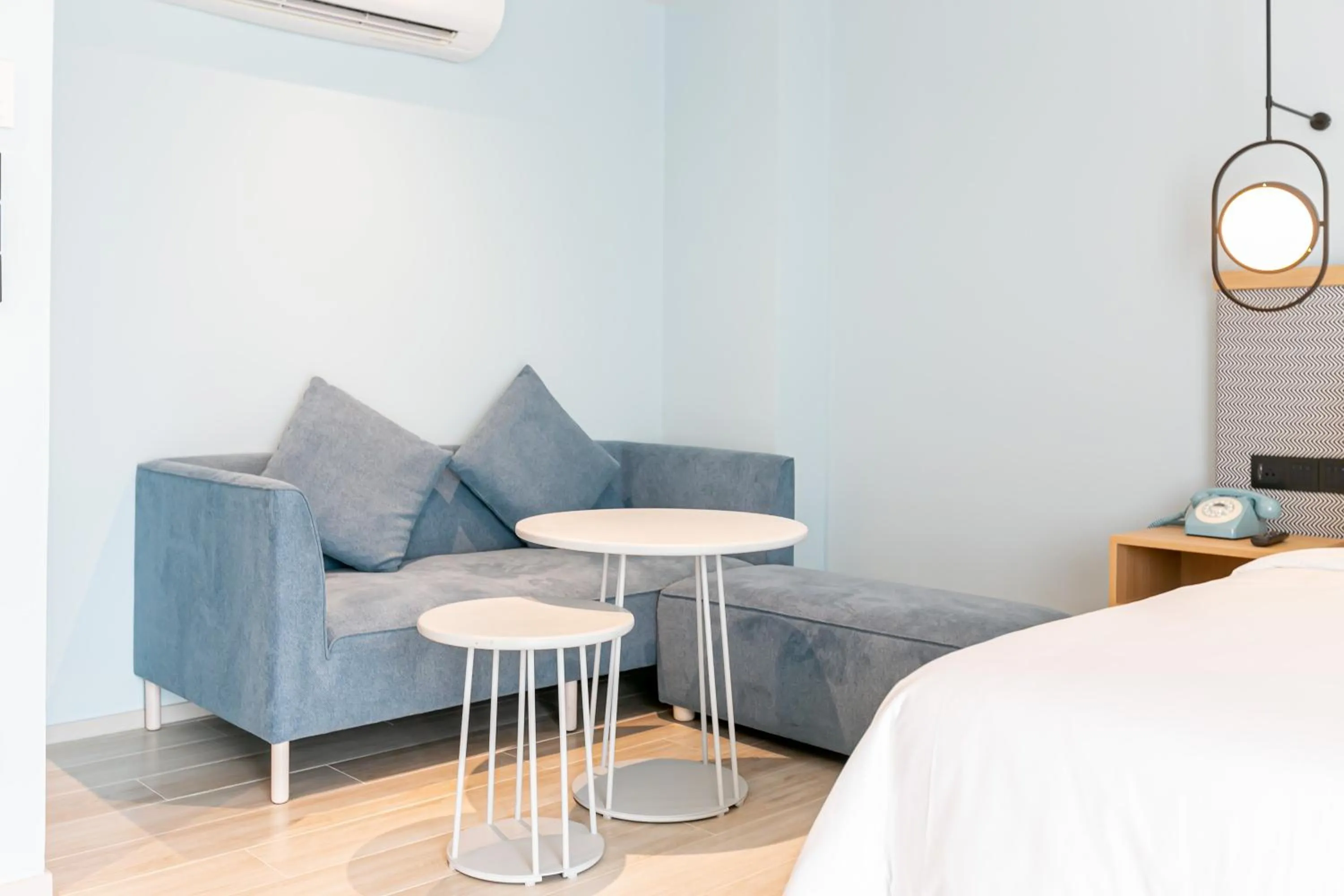 Living room, Bed in The SACHA Apart-Hotel Thonglor