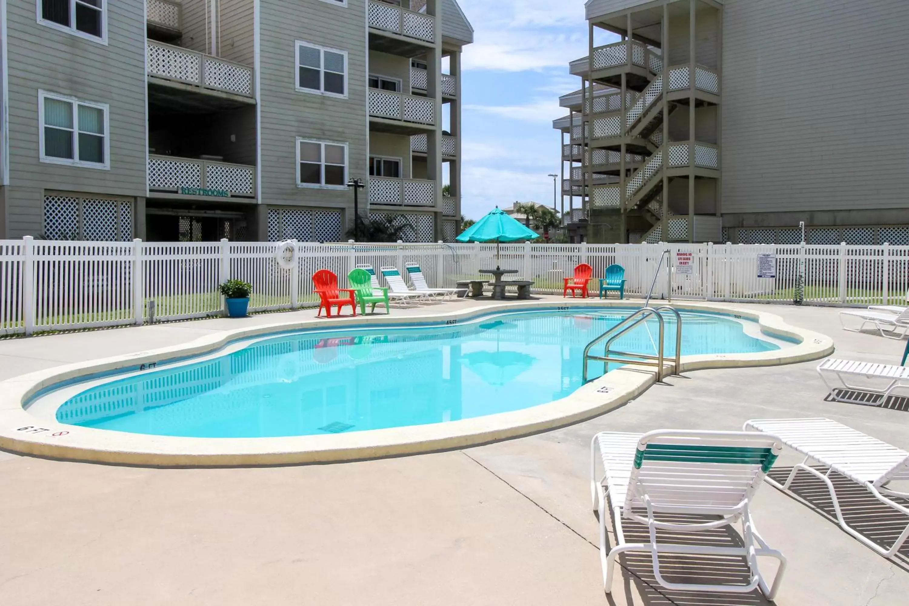 Two Bedroom Apartment in Bayview Beach Escape Two Bedroom Apartment in Bayview Beach Escape
