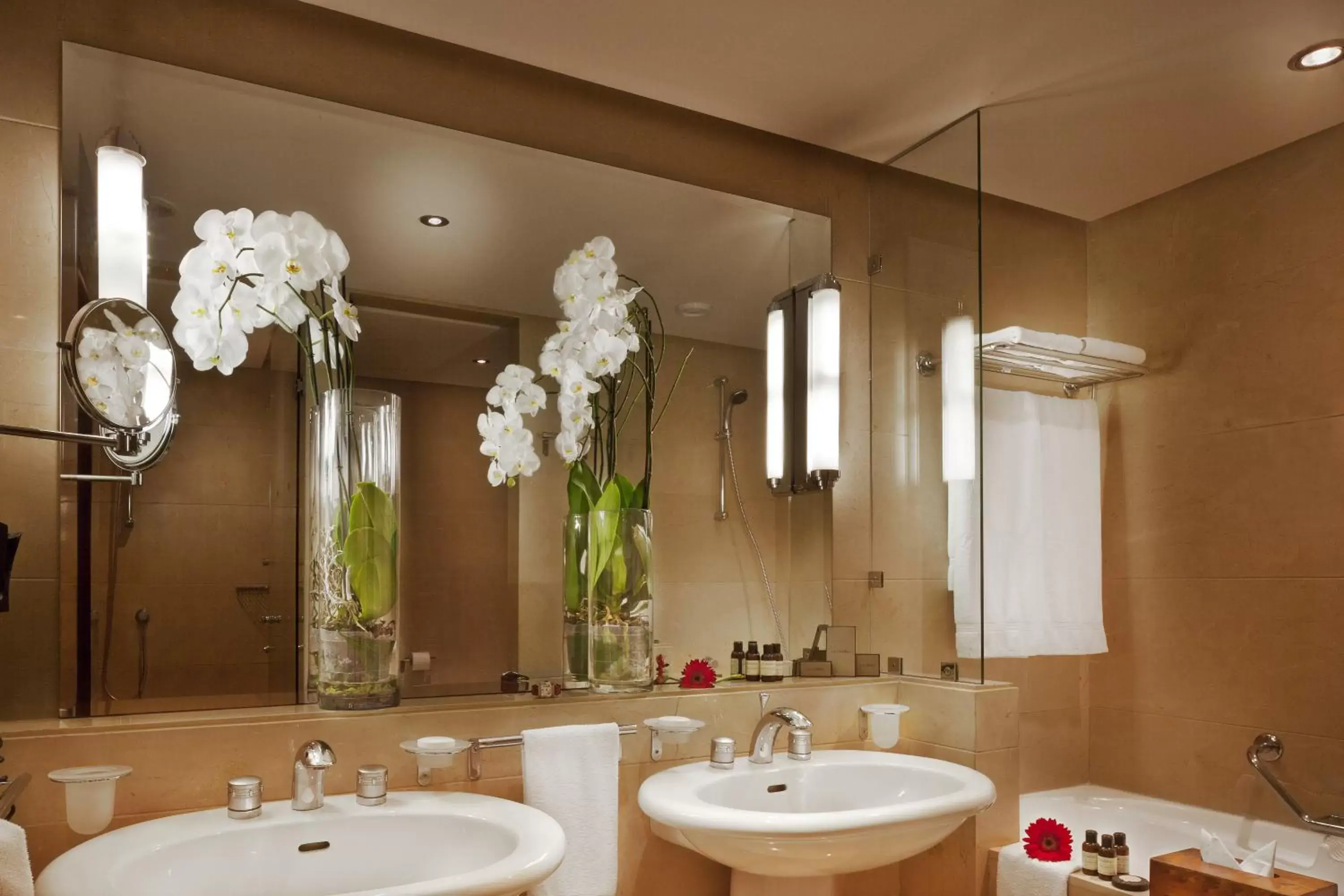 Bathroom in Hotel Le Diwan Rabat - MGallery