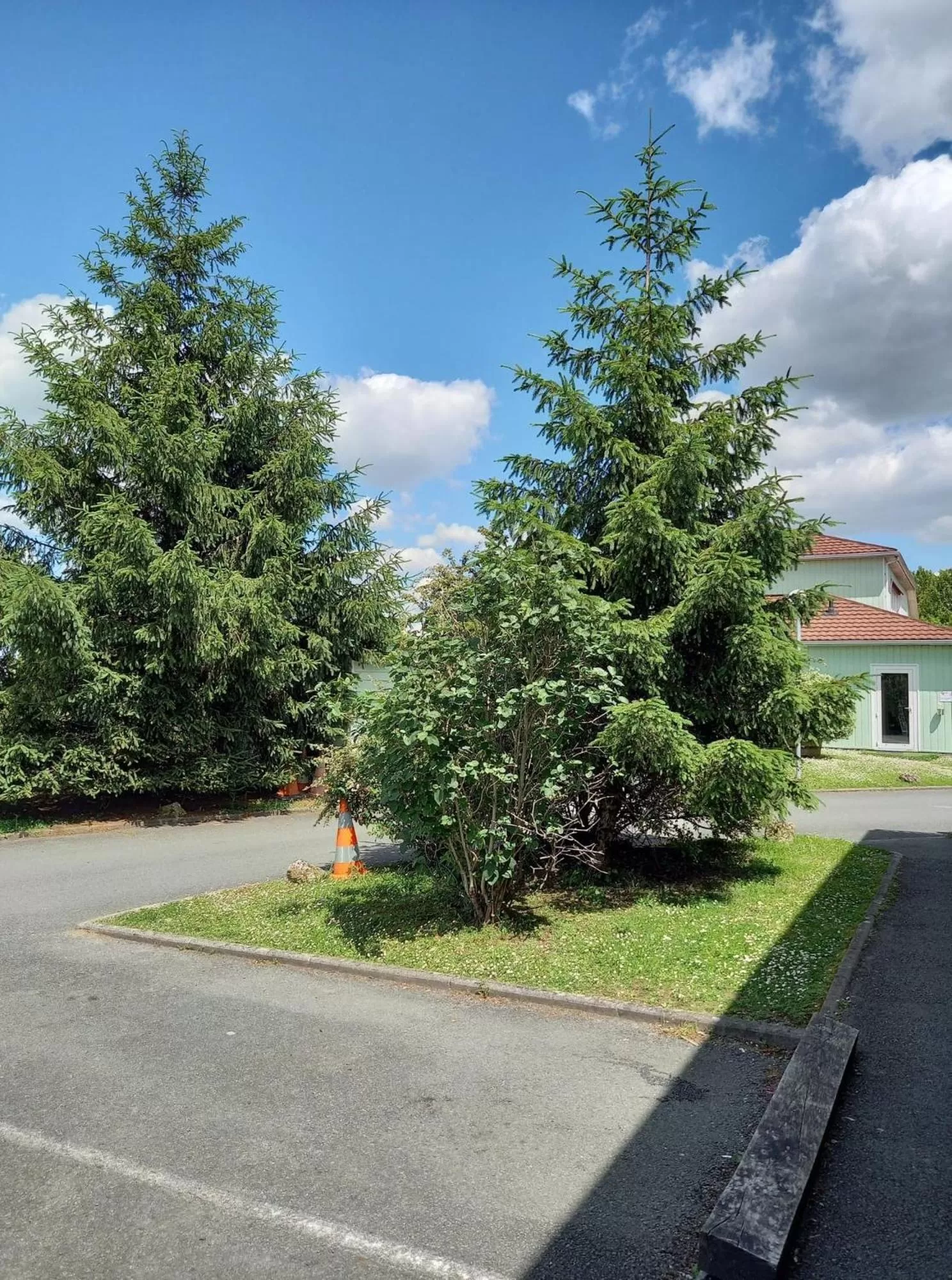 Property building in Kyriad Direct Saintes