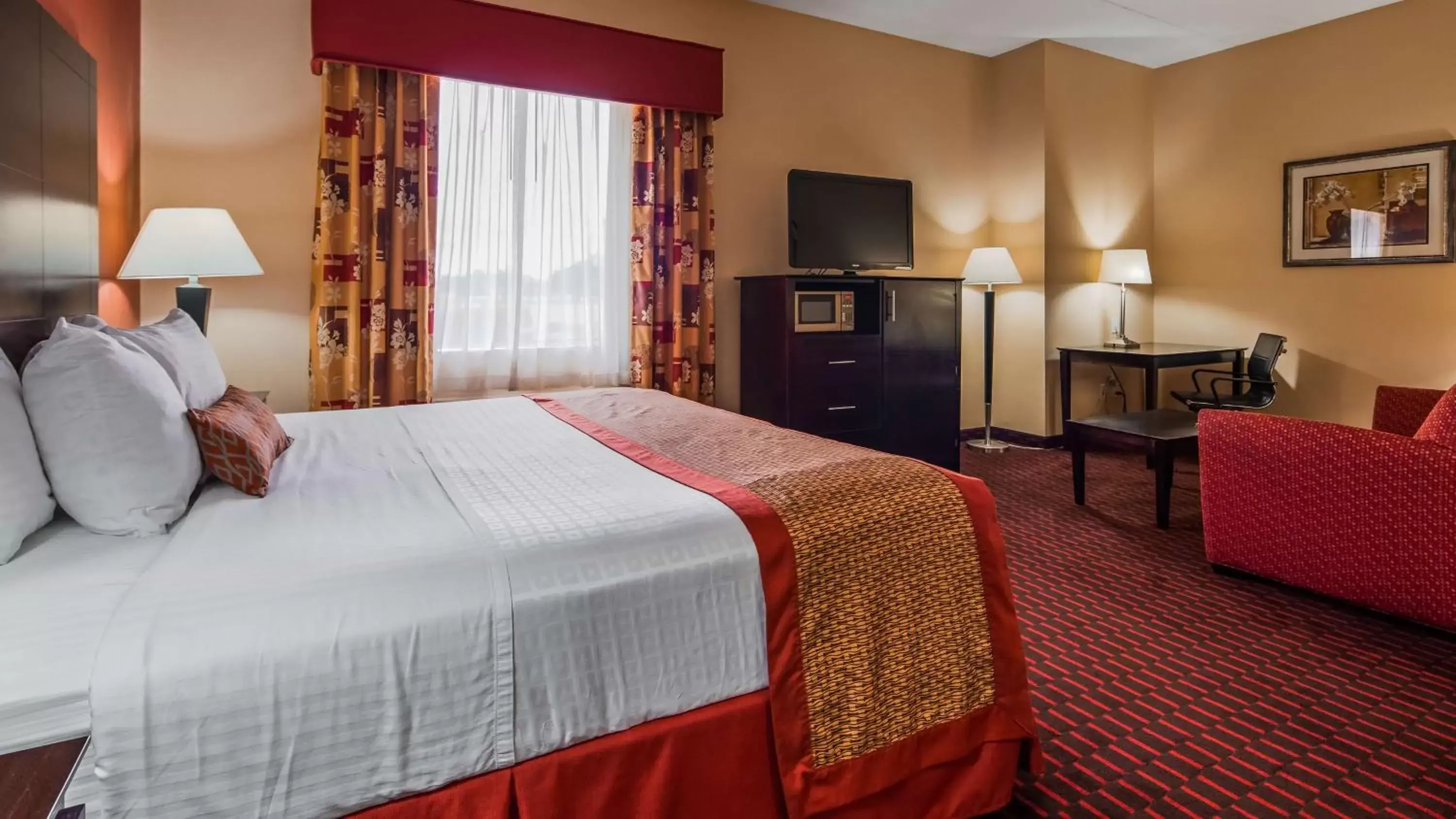 Photo of the whole room, Bed in Best Western Plus Flowood Inn & Suites