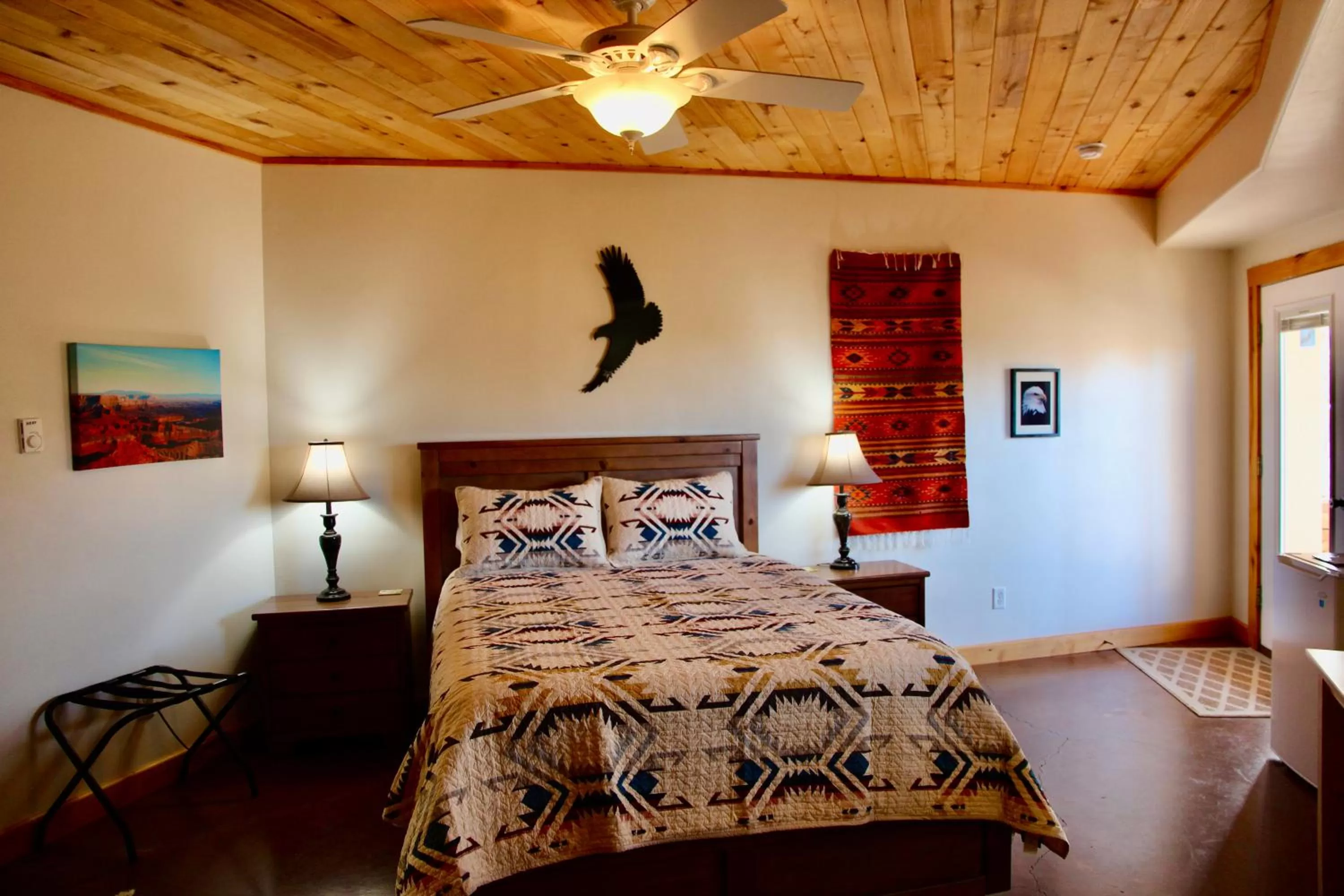 Bed in Red Moon Lodge