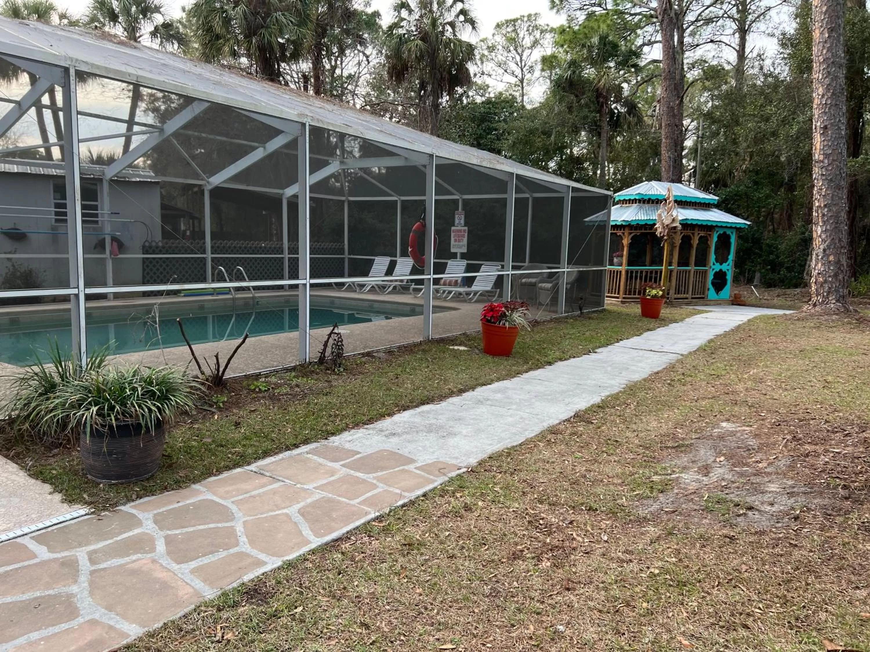 Pool view in Nature Coast Inn & Cottages