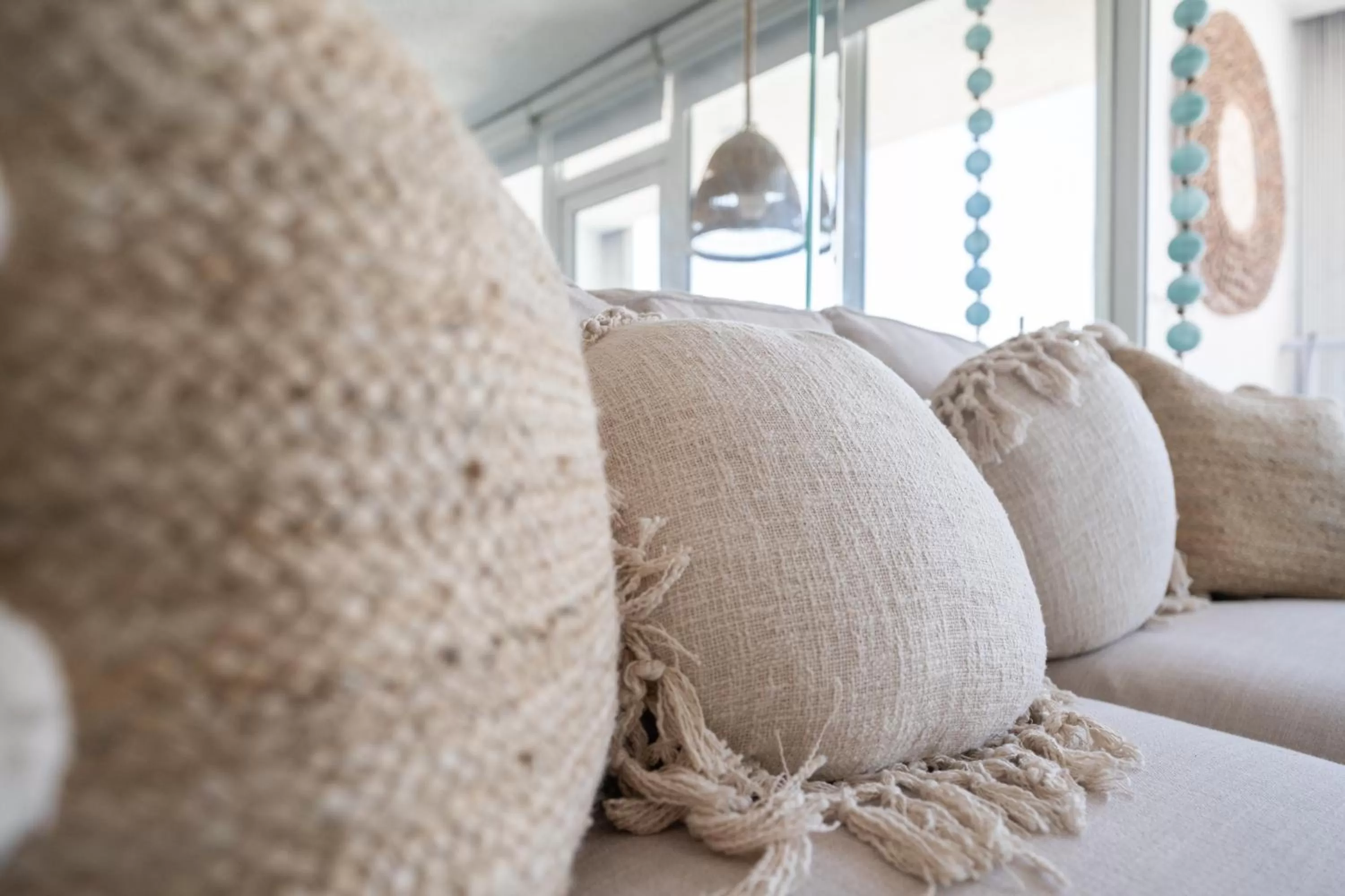 OCEAN VIEW DELUXE SUITE: PVT. BEACH & POOL