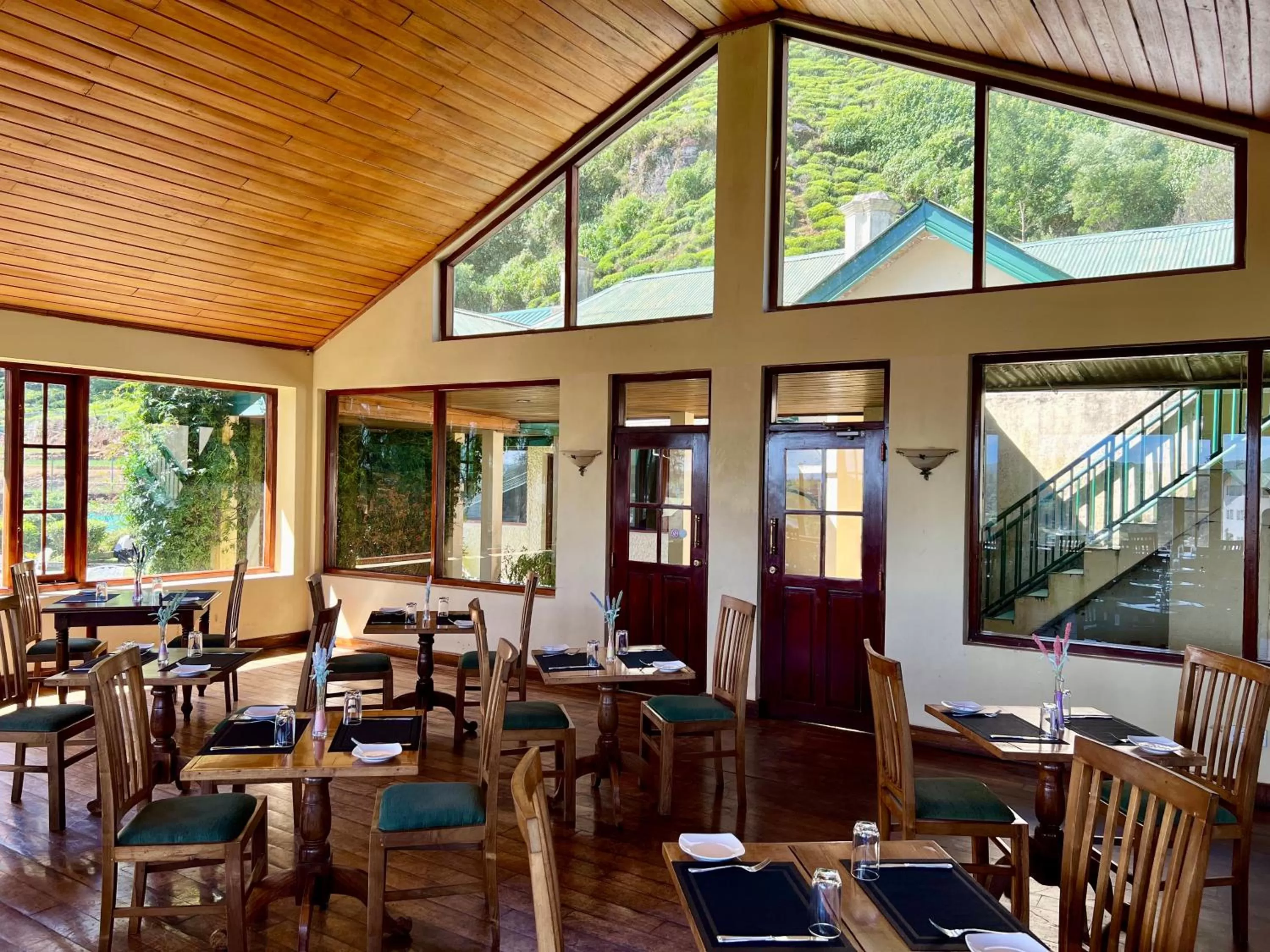 Restaurant/places to eat in Tea Bush Hotel