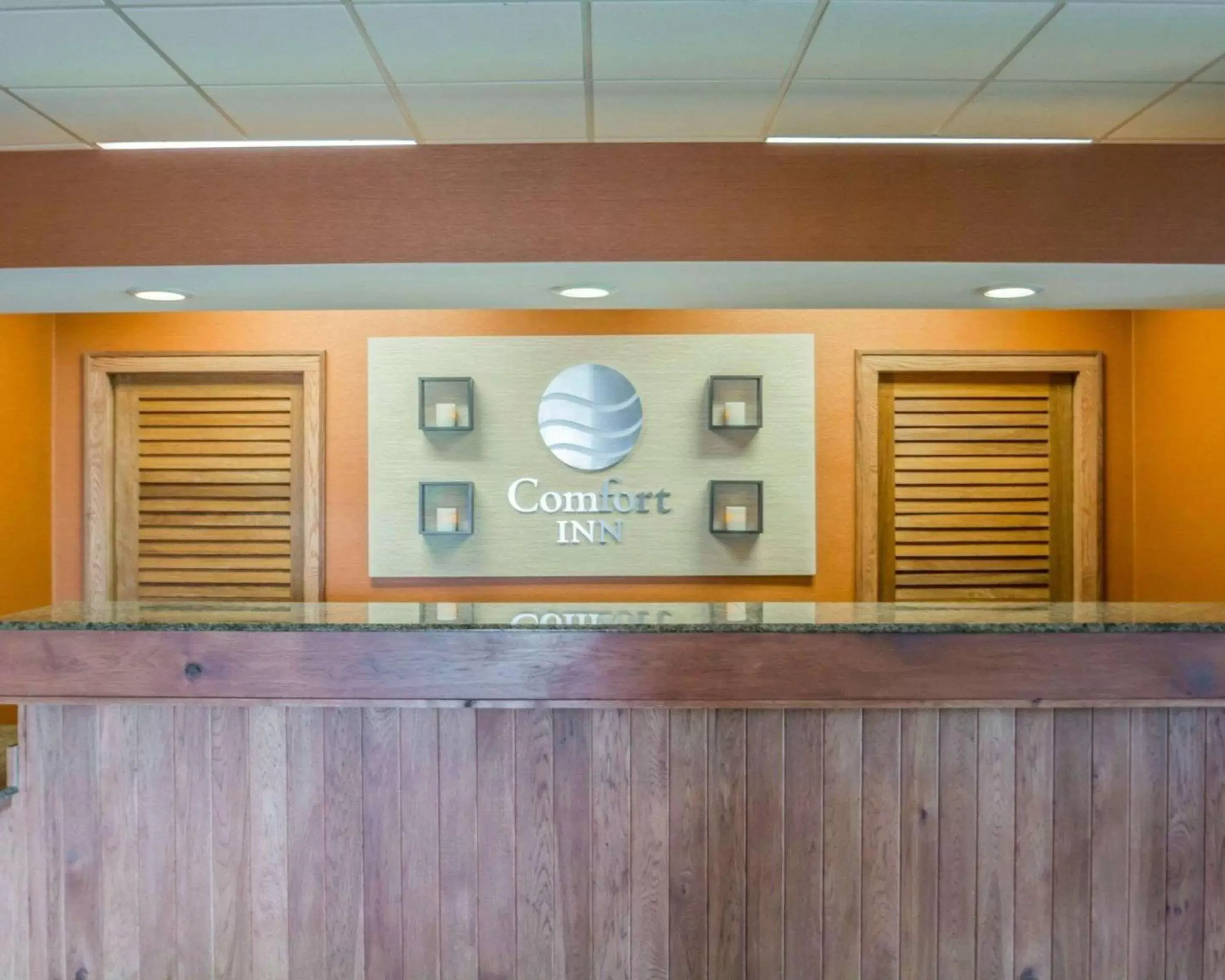 Lobby or reception in Comfort Inn - NYS Fairgrounds Lobby or reception in Comfort Inn - NYS Fairgrounds
