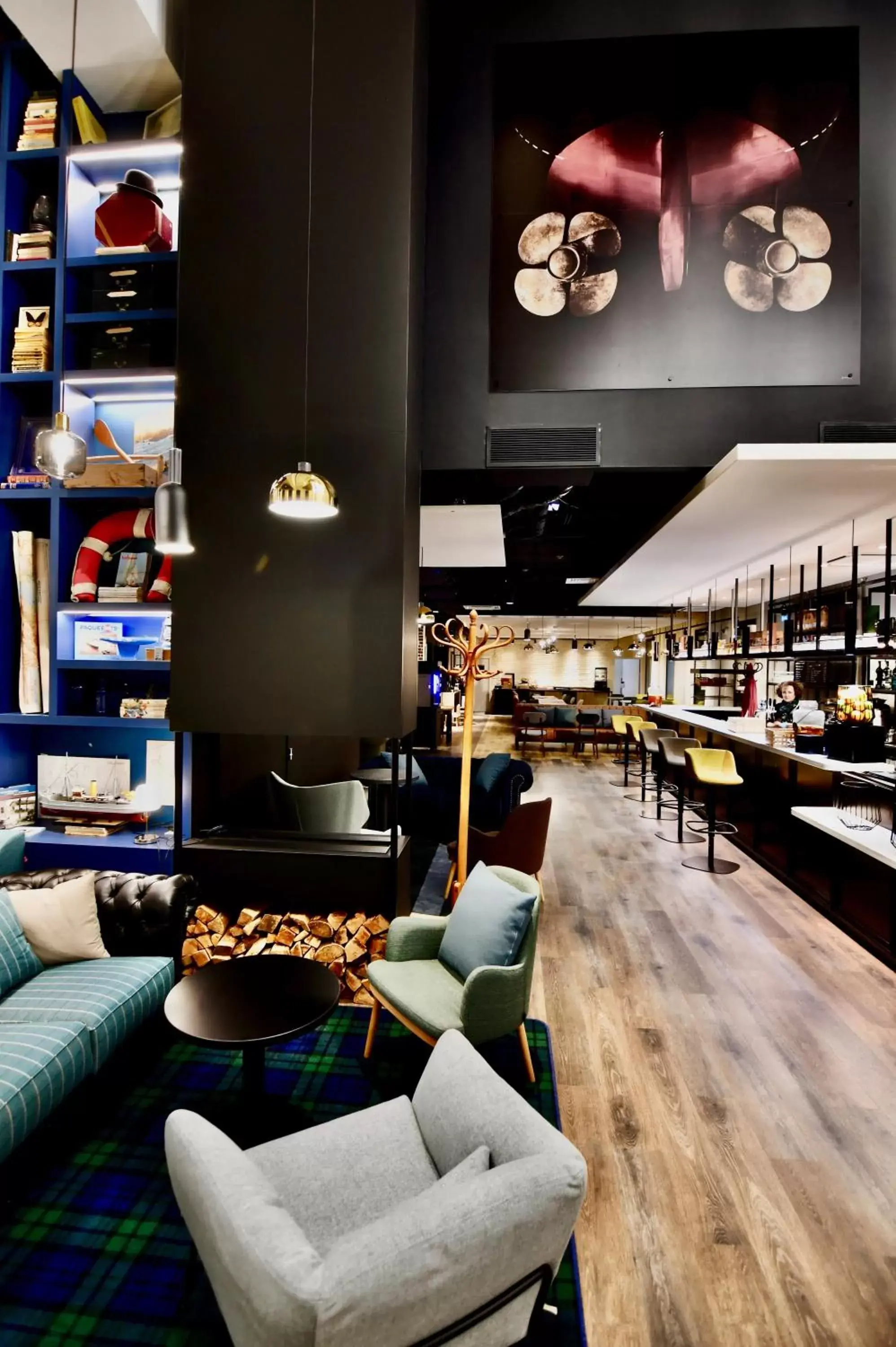 Library, Lounge/Bar in ibis Styles Saint Nazaire Centre Gare