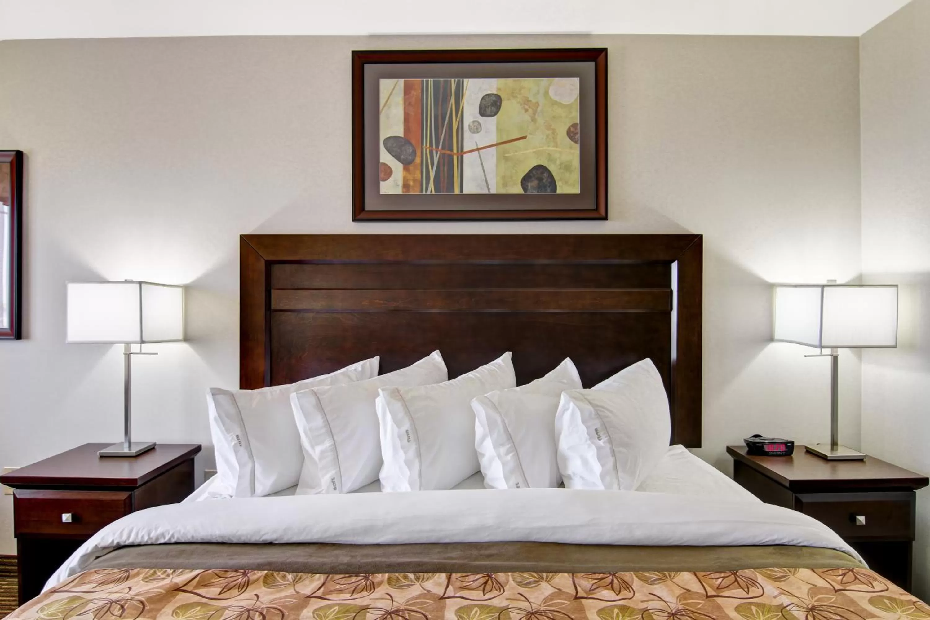 Standard King Room with Sofa Bed in Coast Weyburn Hotel