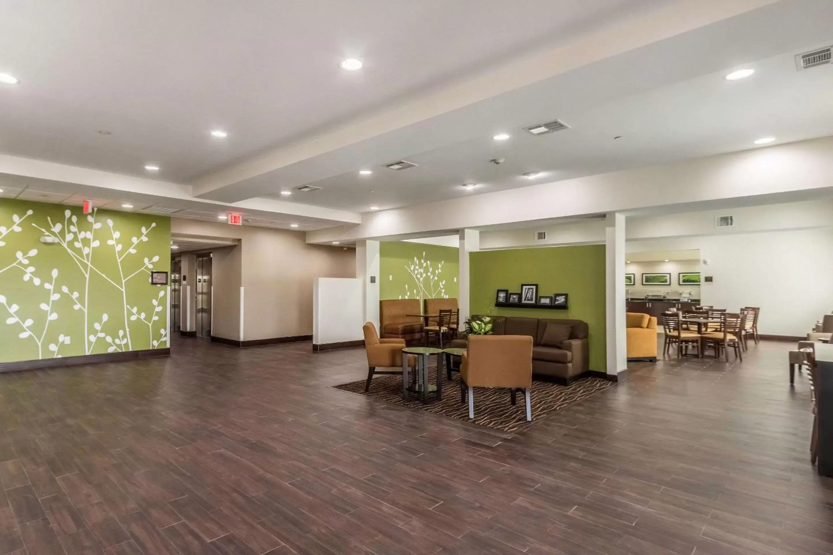 Lobby or reception in Sleep Inn & Suites College Station