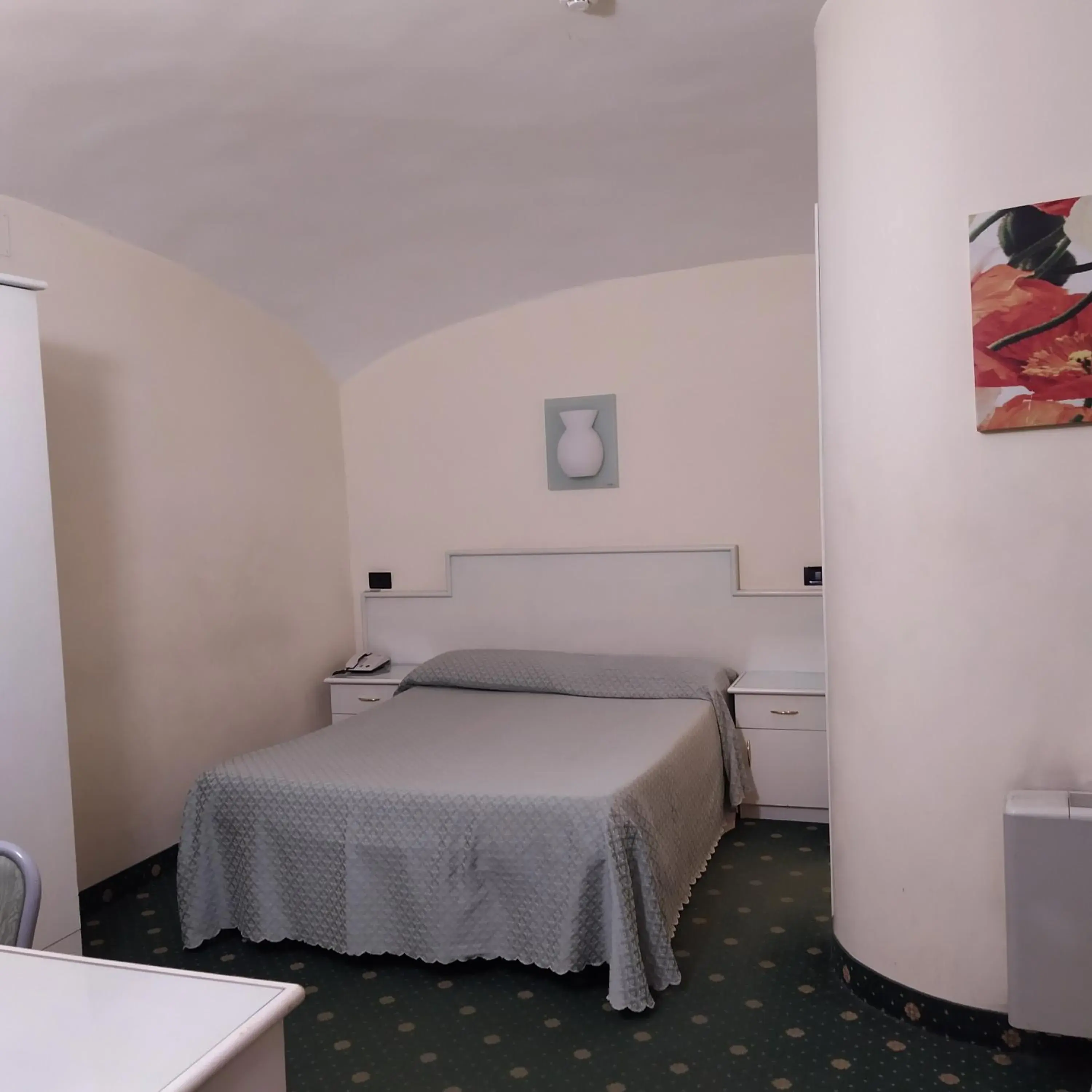 Bed in Hotel Priscilla Bed in Hotel Priscilla