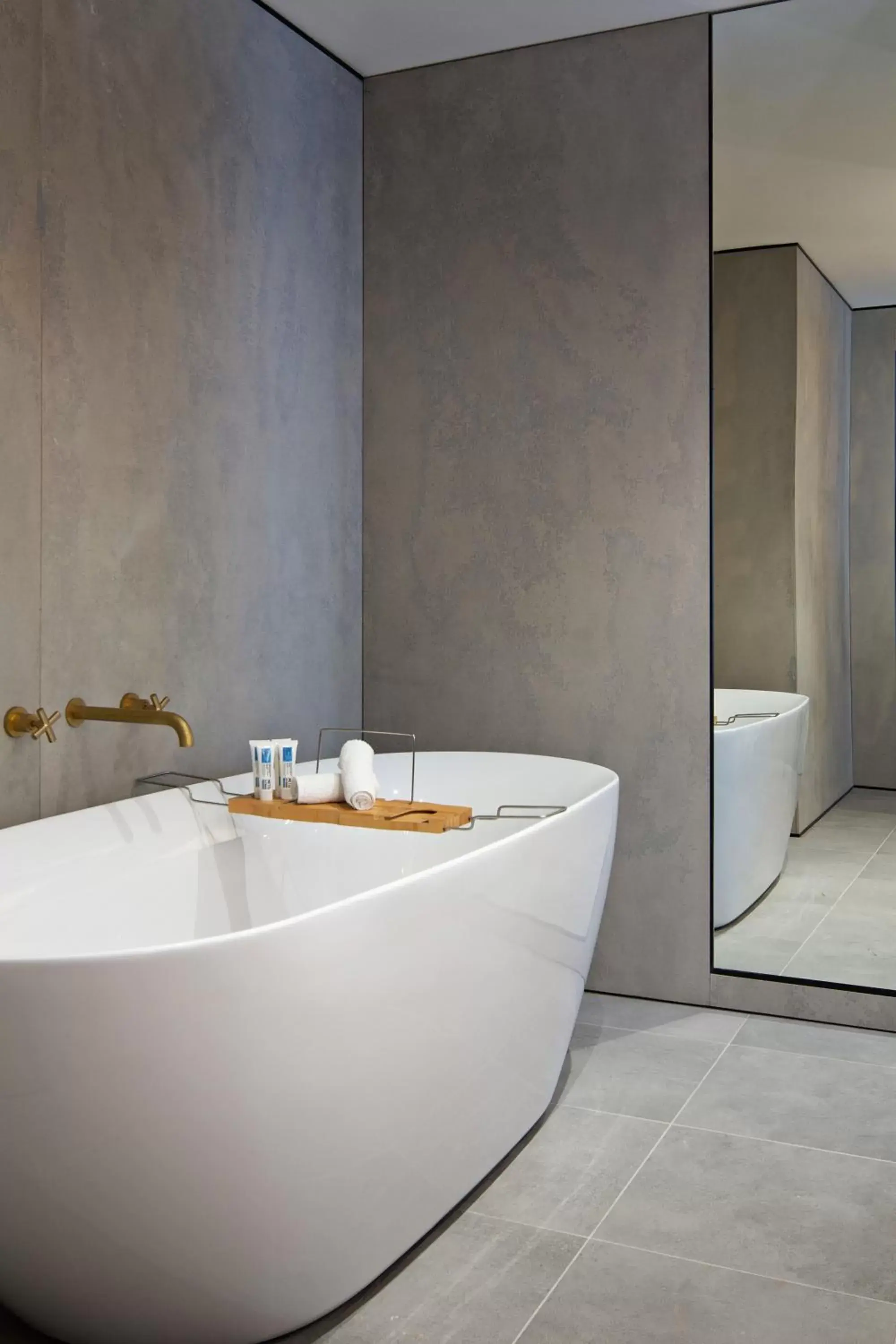 Bathroom in Zara Tower – Luxury Suites and Apartments