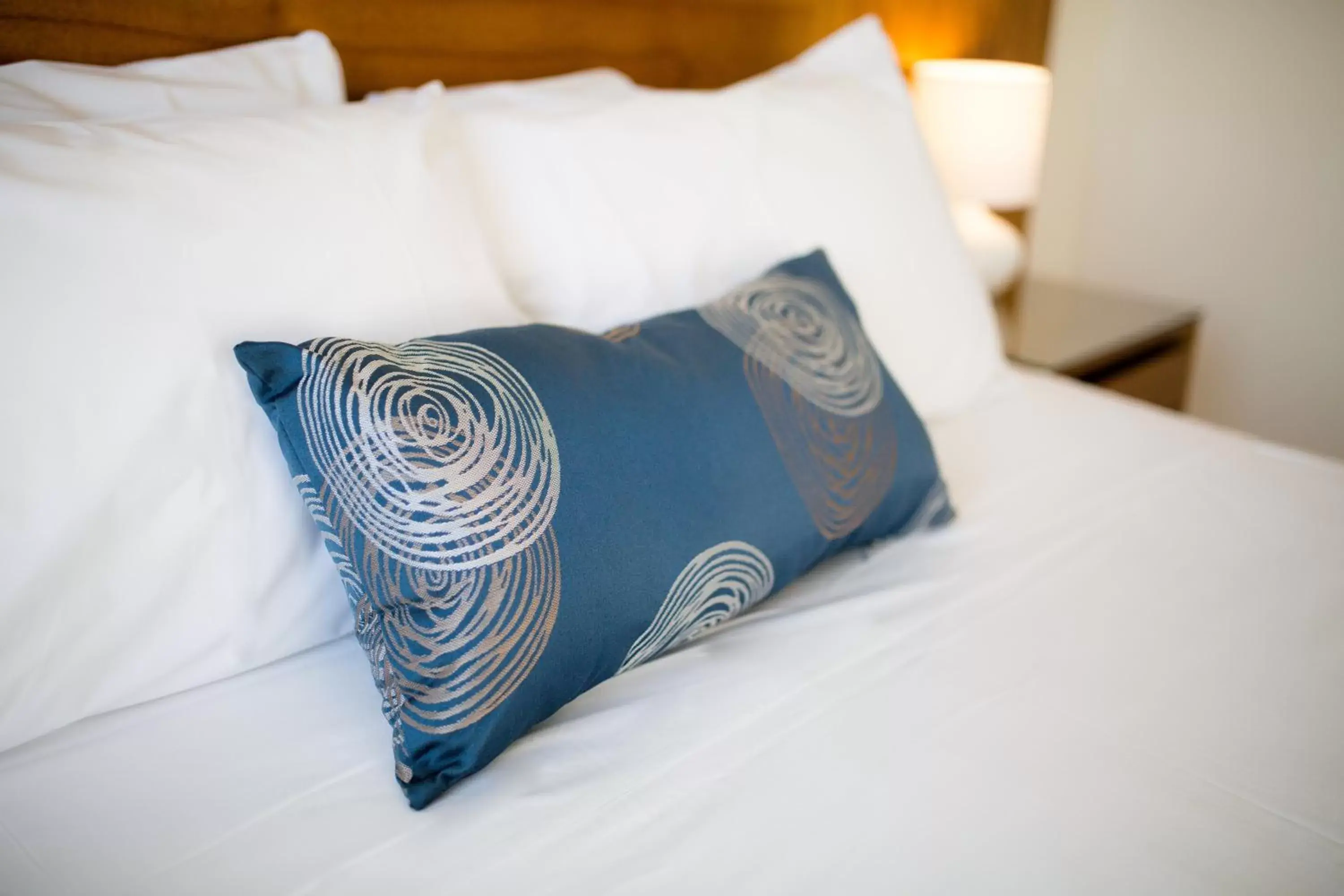 Bed in Cullen Bay Resorts Bed in Cullen Bay Resorts