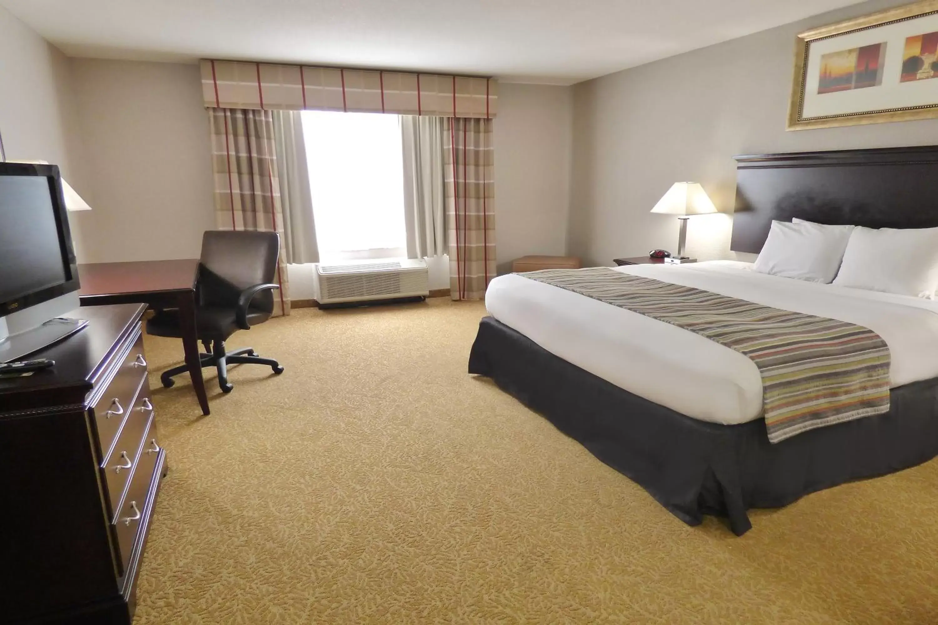 Bedroom, Bed in Country Inn & Suites by Radisson, Pensacola West, FL