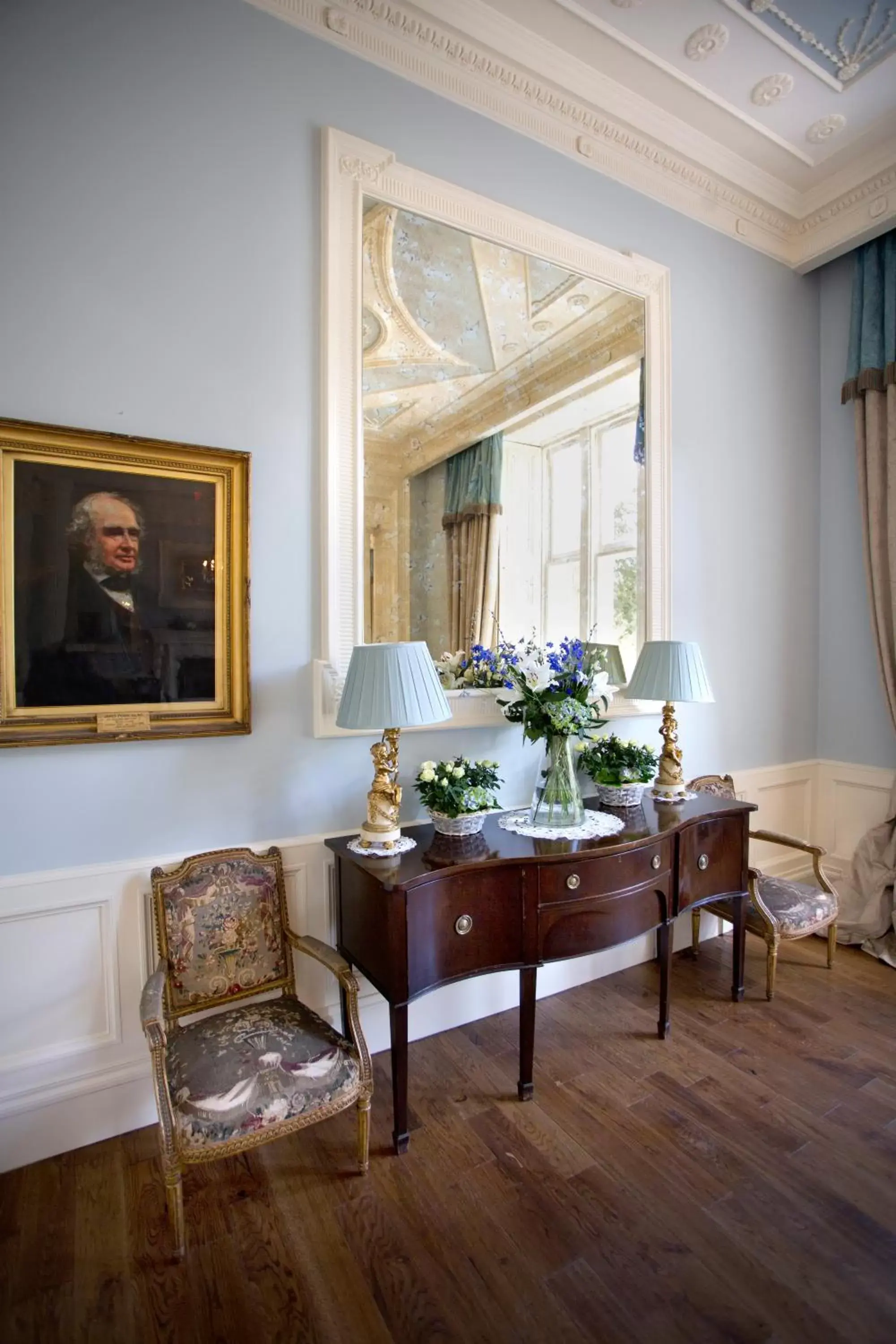 Decorative detail, Seating Area in Crossbasket Castle