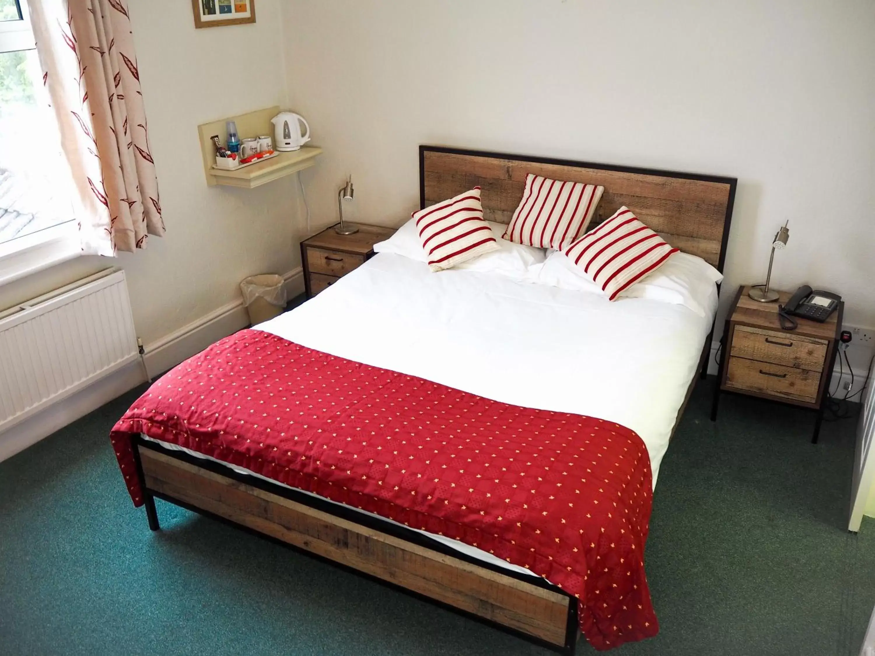 Bed in Hayward's at the Grasmere