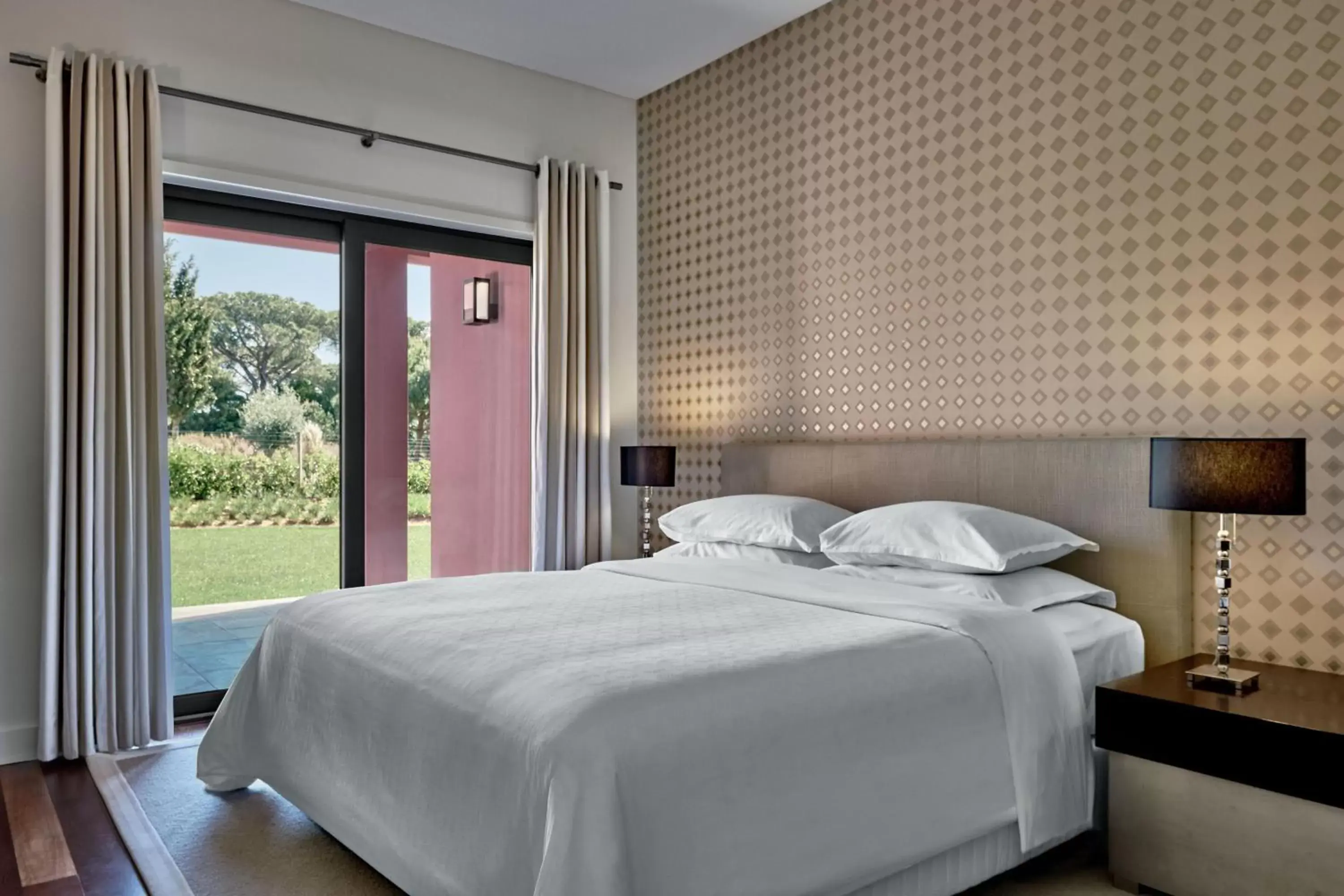 Photo of the whole room, Bed in Sheraton Cascais Resort - Hotel & Residences
