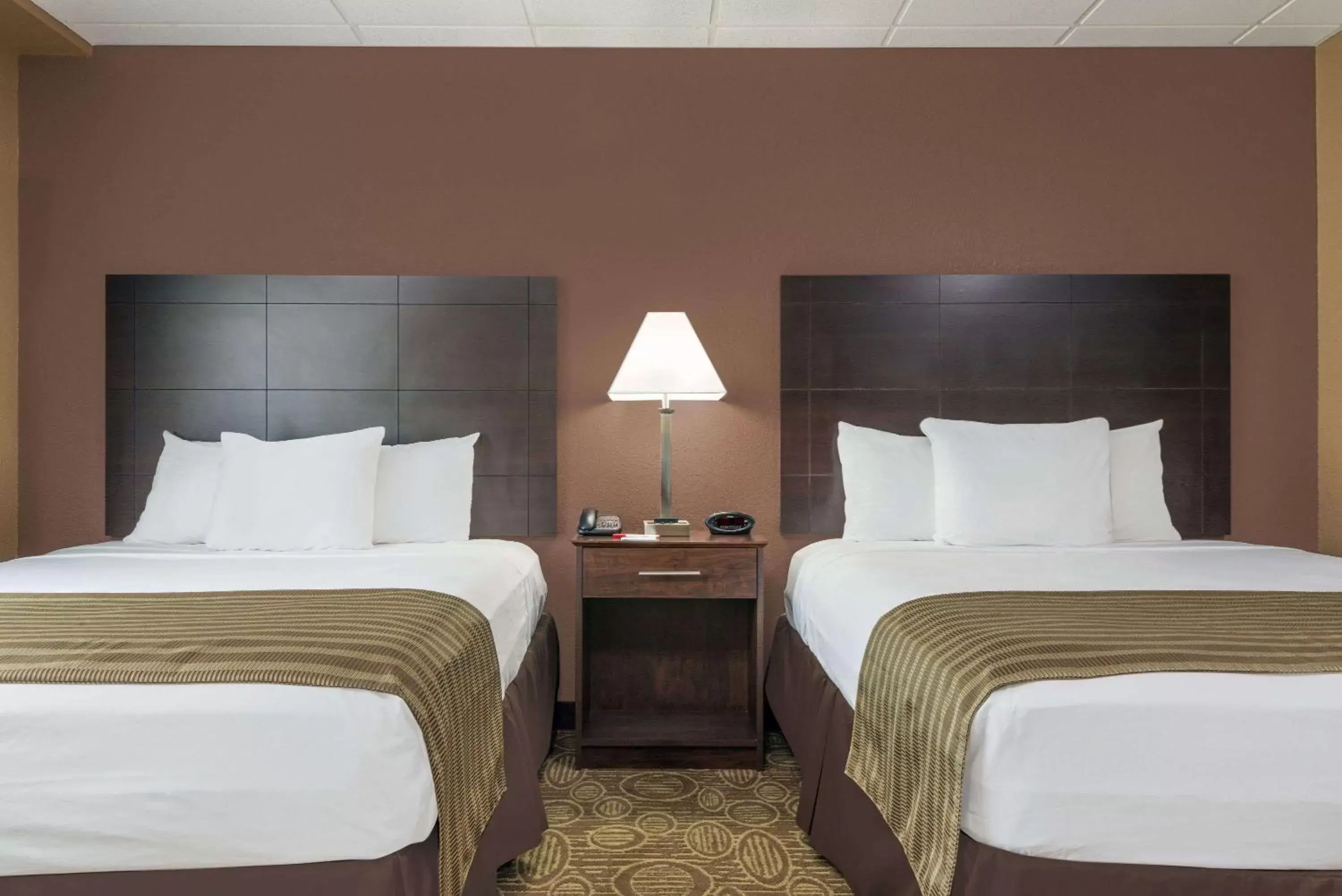 Photo of the whole room, Bed in Ramada by Wyndham Paintsville Hotel & Conference Center