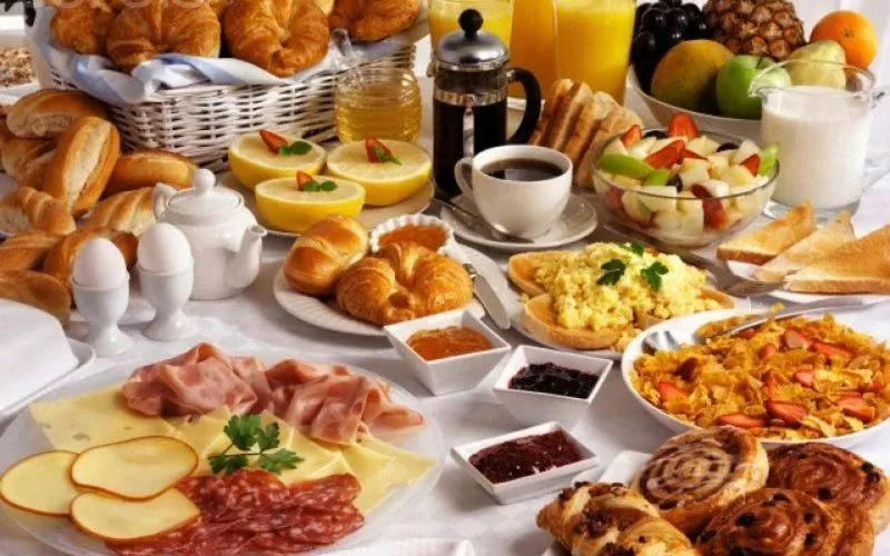 Food and drinks in Bes Hotel Bergamo Ovest