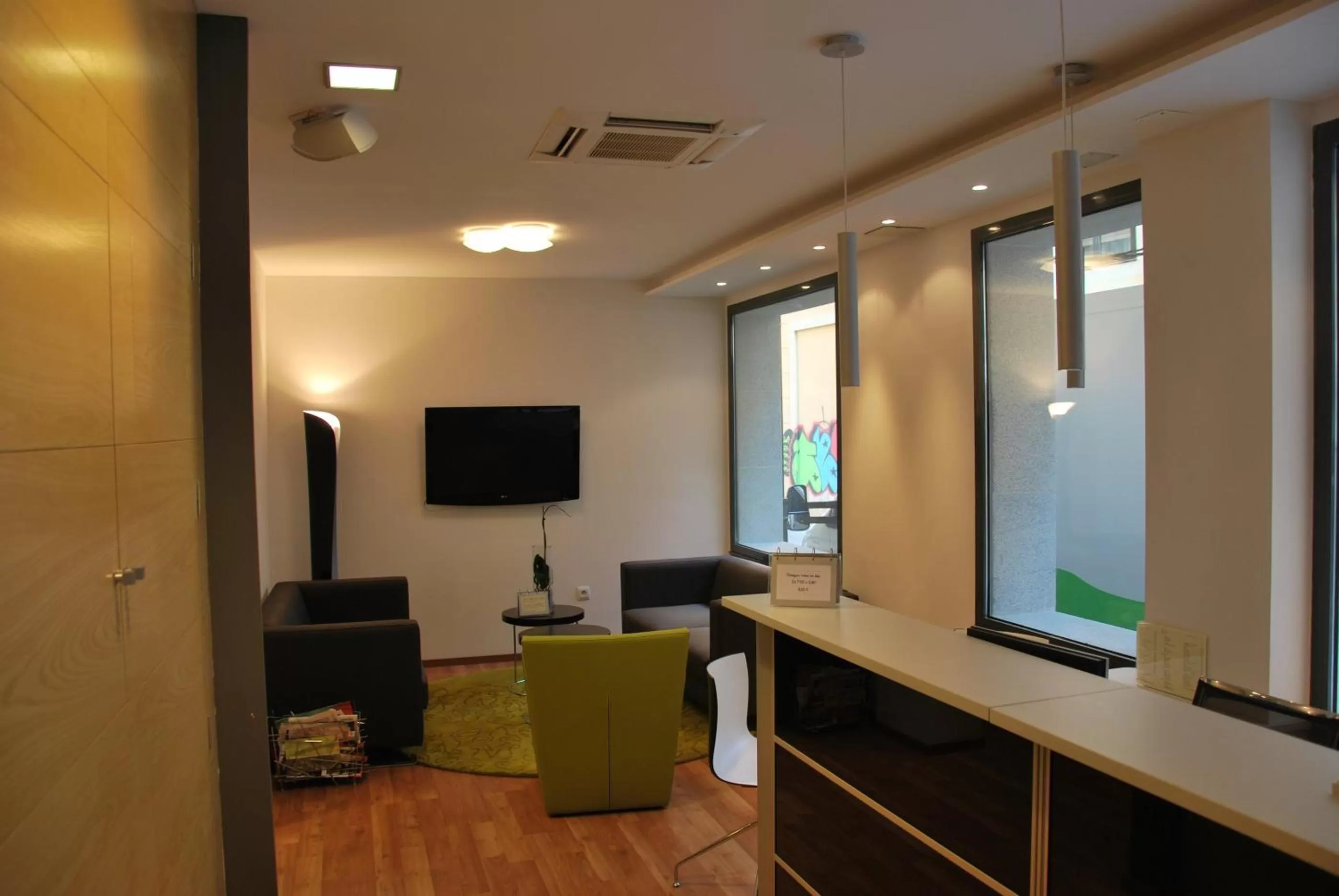 Living room, TV/Entertainment Center in Hotel Trefacio