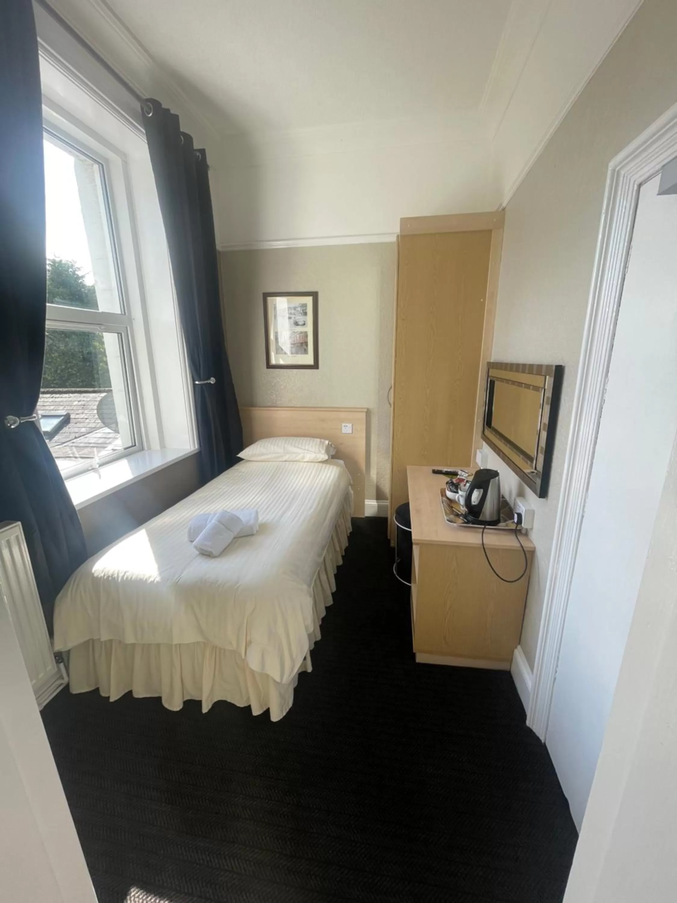 Bedroom, Bed in Mansfield Lodge Hotel Ltd