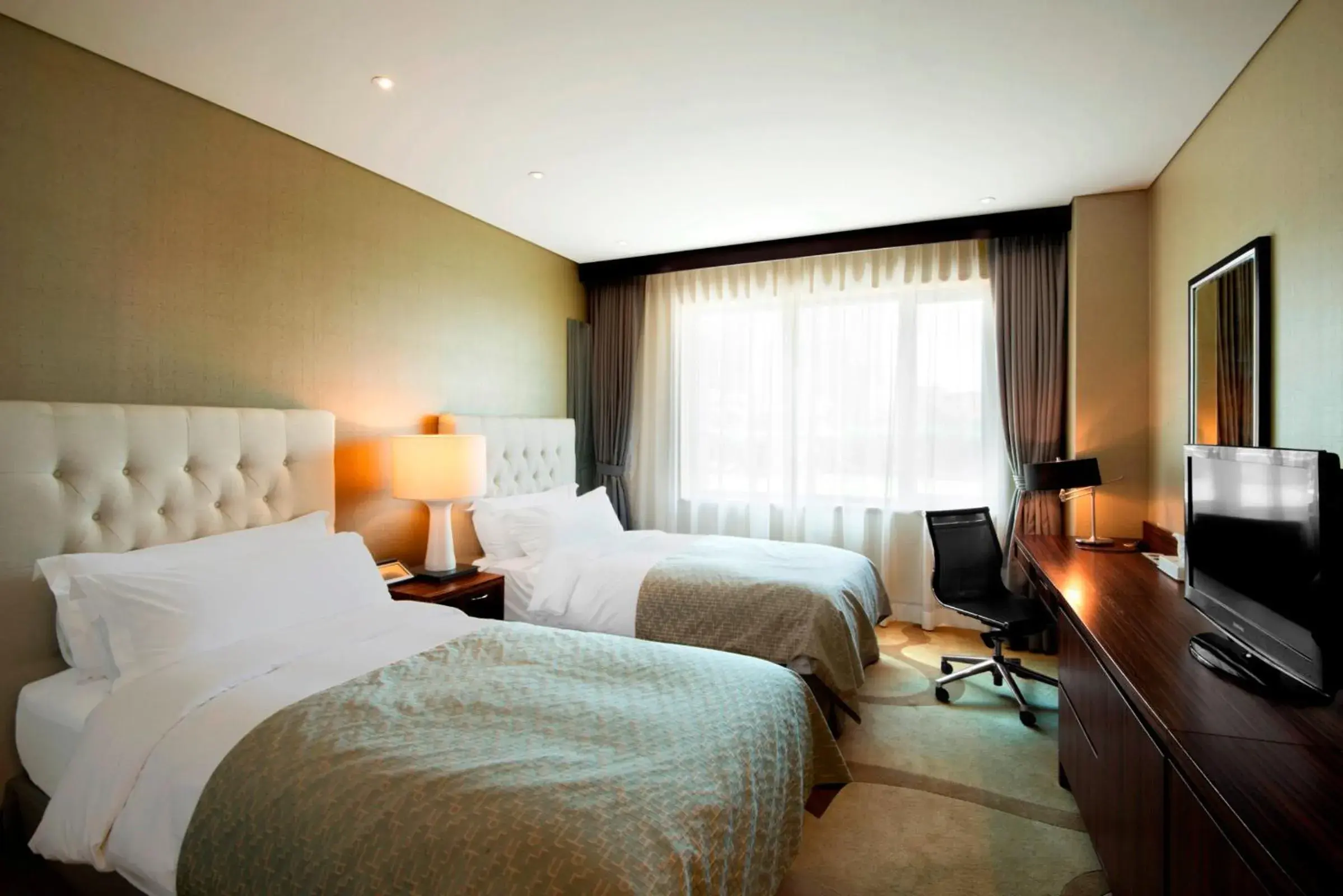 Bedroom in Nongshim Hotel