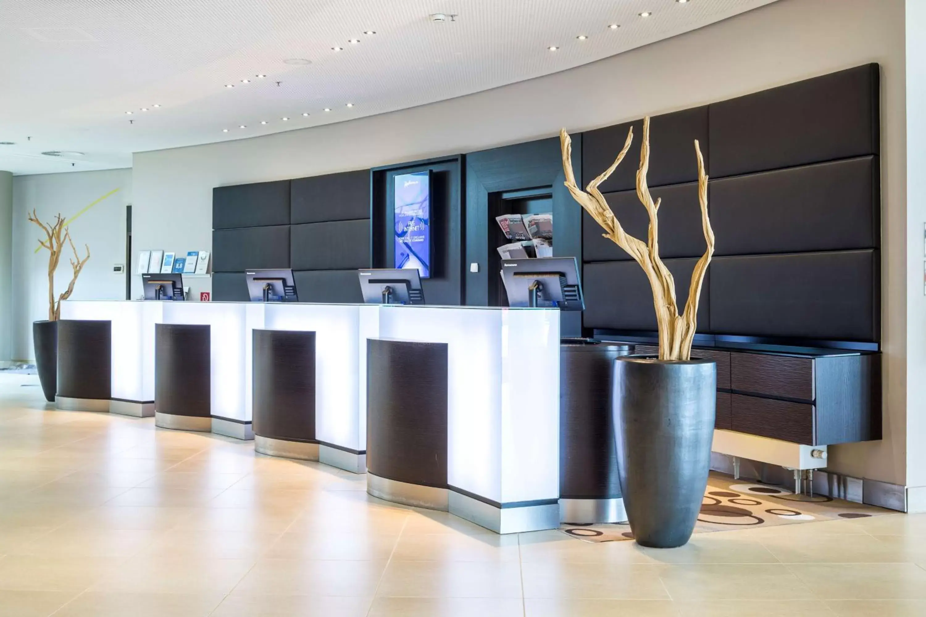 Lobby or reception, Lobby/Reception in Radisson Blu Hotel, Hamburg Airport