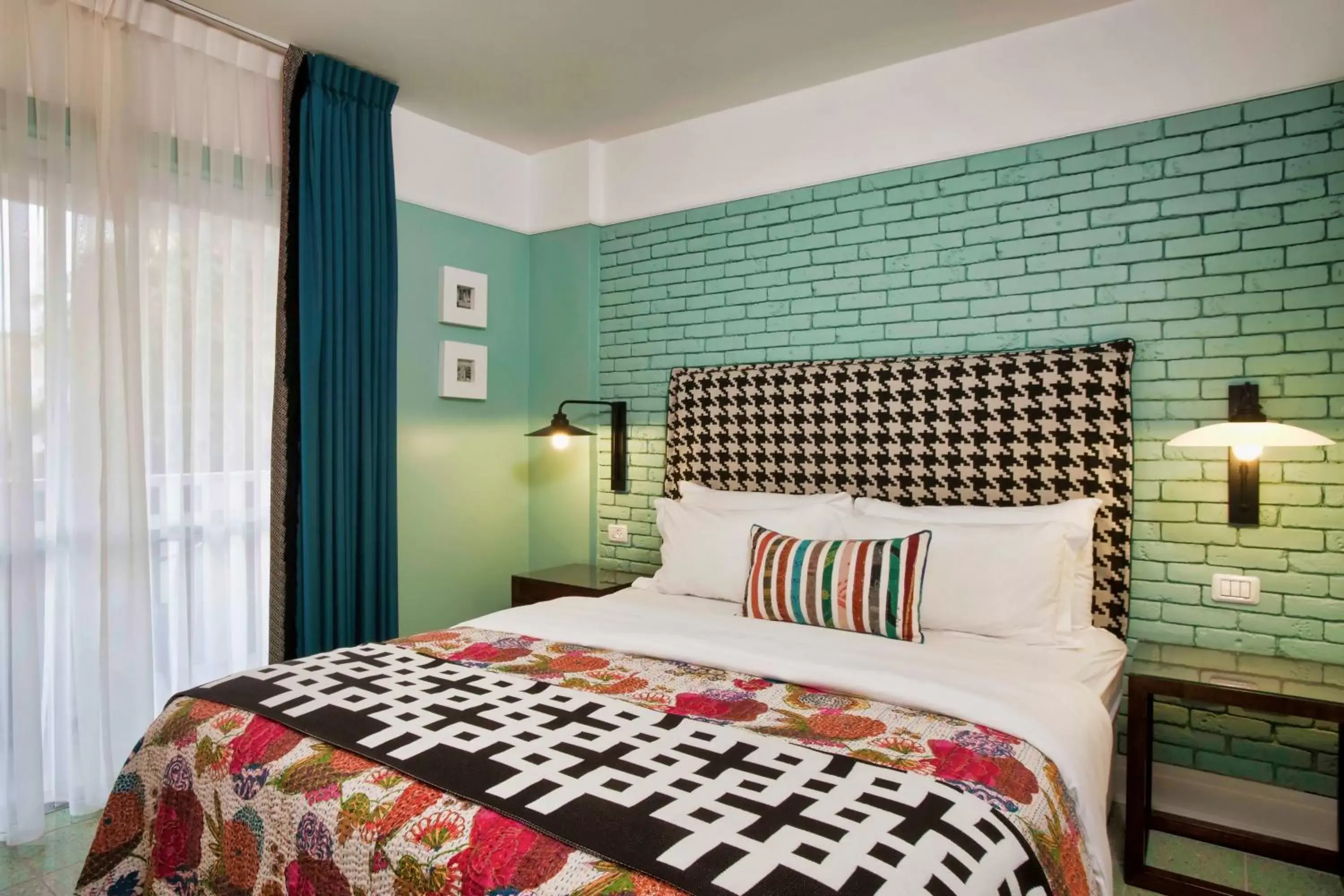 Photo of the whole room, Bed in Center Chic Hotel - an Atlas Boutique Hotel