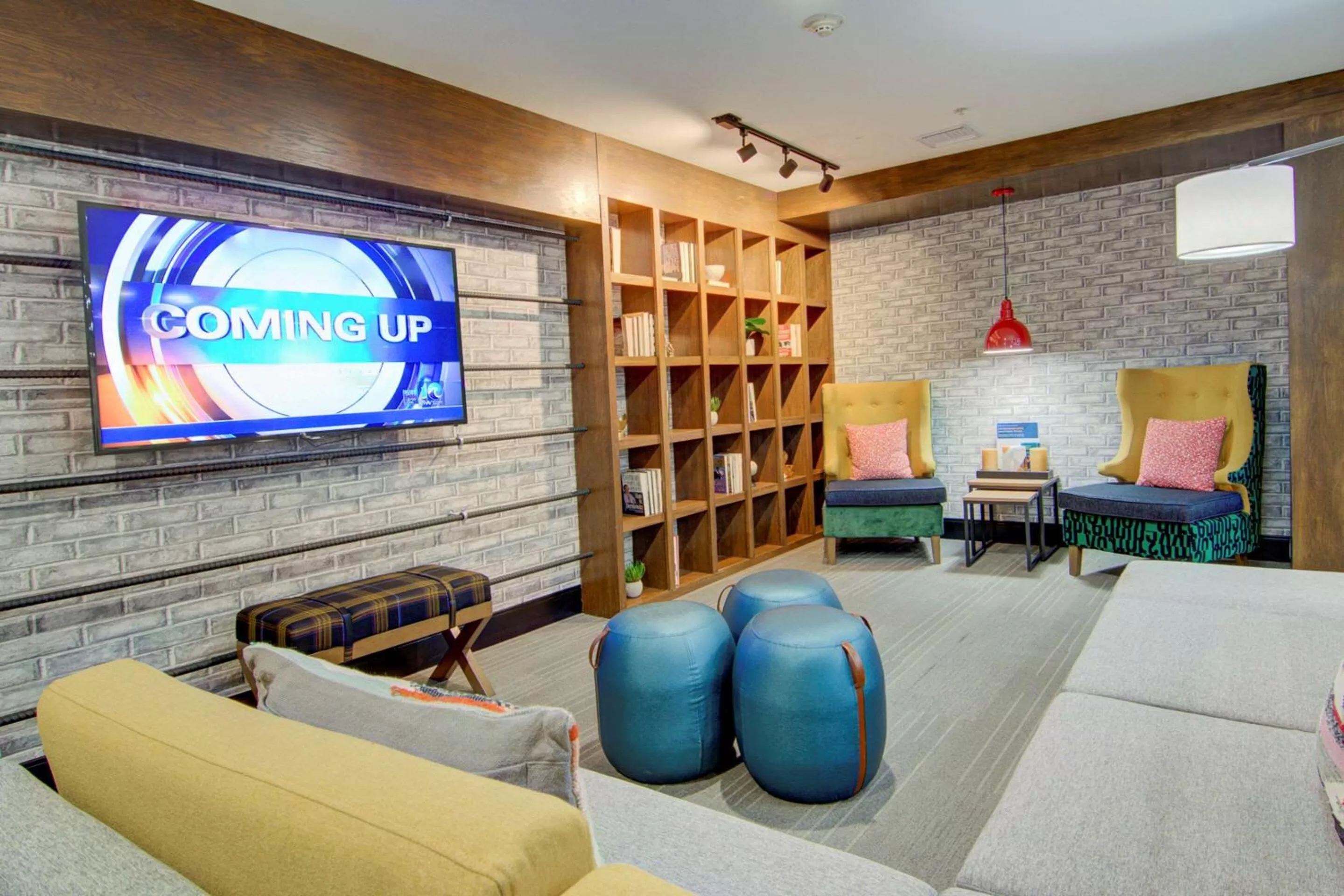 Lobby or reception in Comfort Suites Newport News Airport