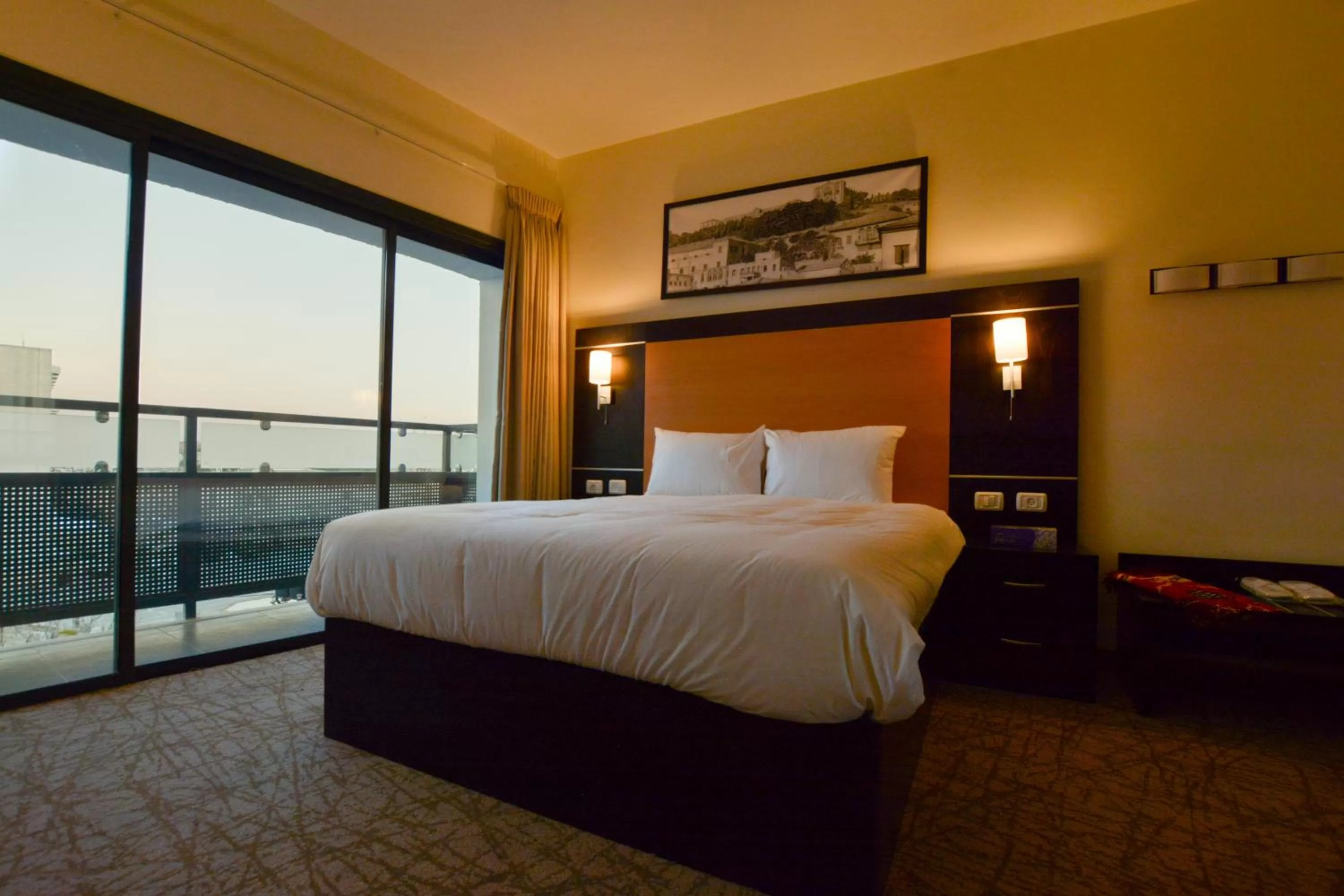 Bedroom, Bed in New Capitol Hotel - Jerusalem