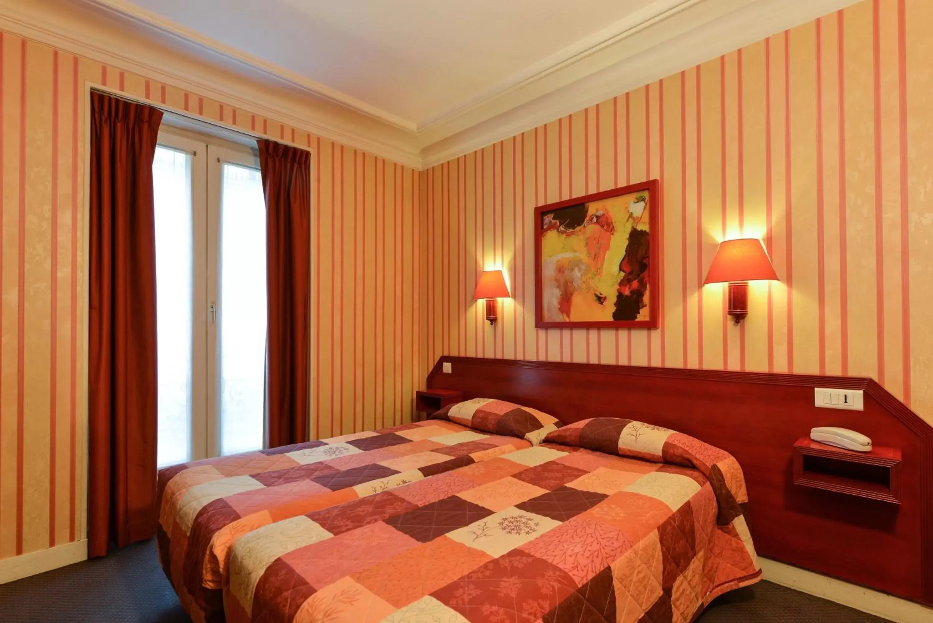 Photo of the whole room, Bed in Maison Du Pré