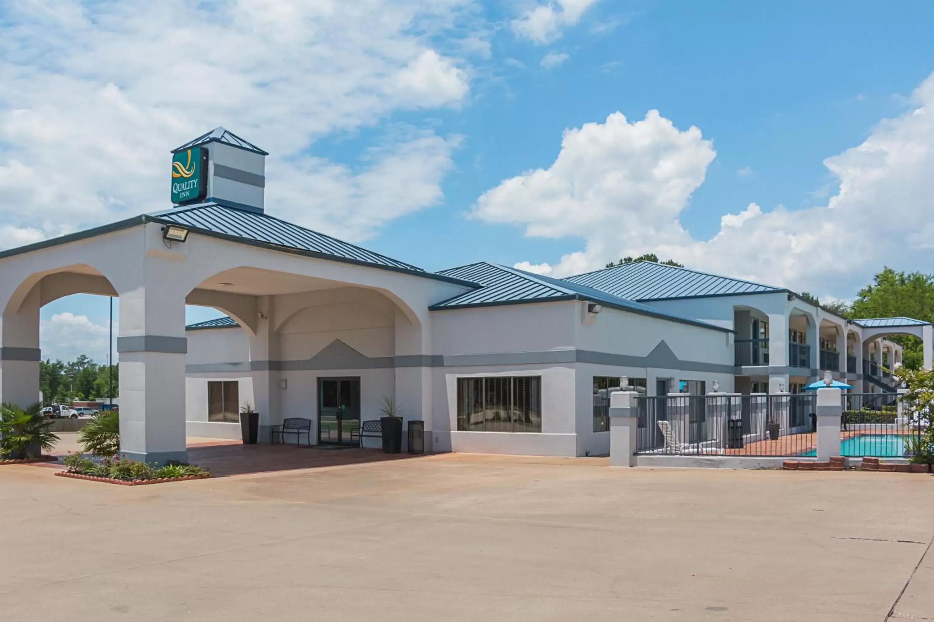 Street view in Quality Inn Carthage Street view in Quality Inn Carthage