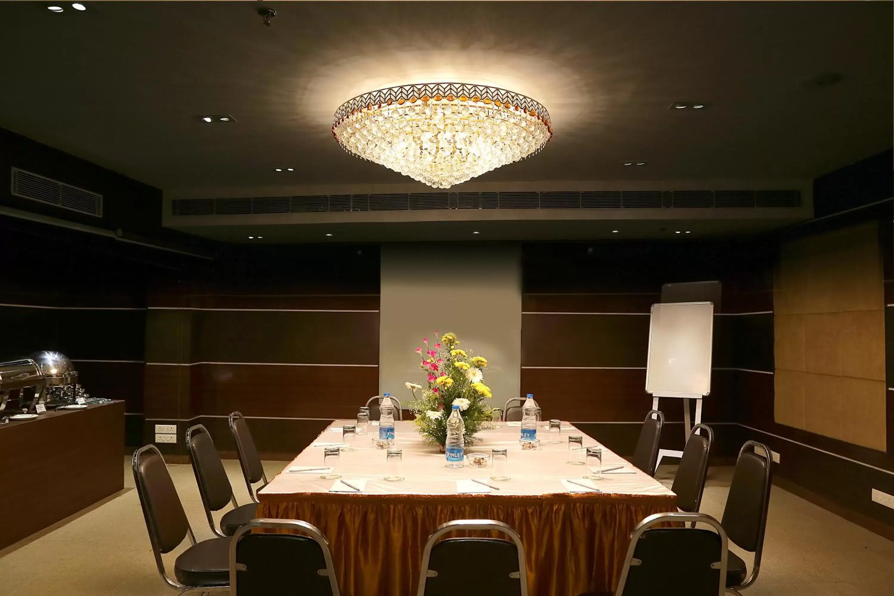 Banquet/Function facilities in Ethnotel, Kolkata Airport