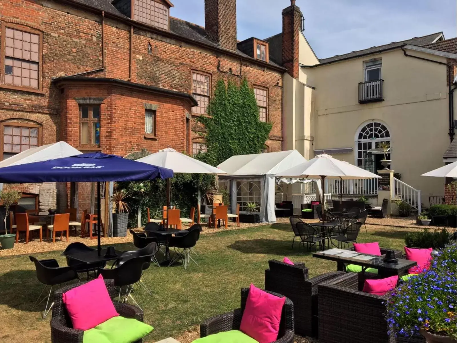 Garden in Kings Hotel