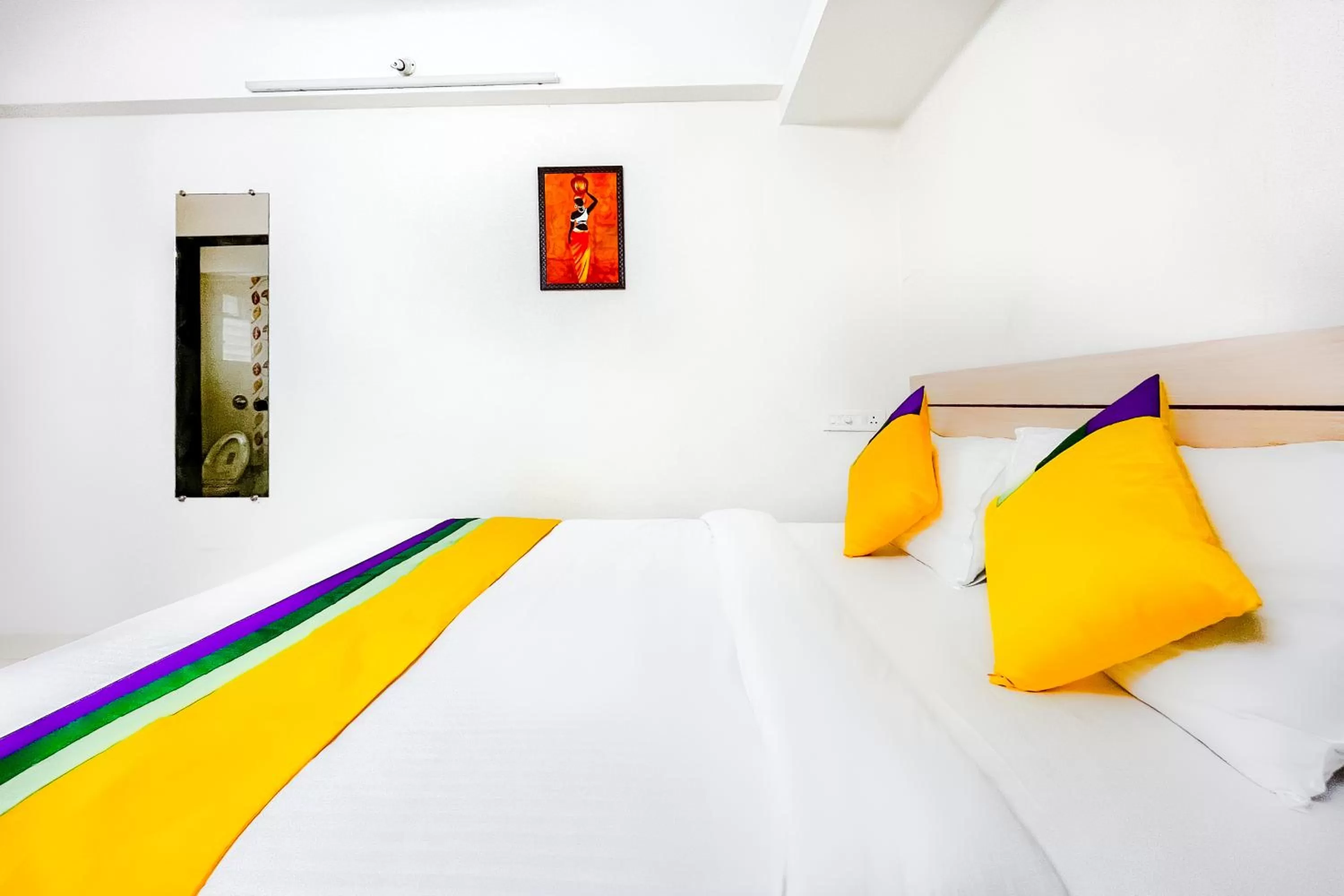 Bed in Itsy By Treebo - Opal Suites