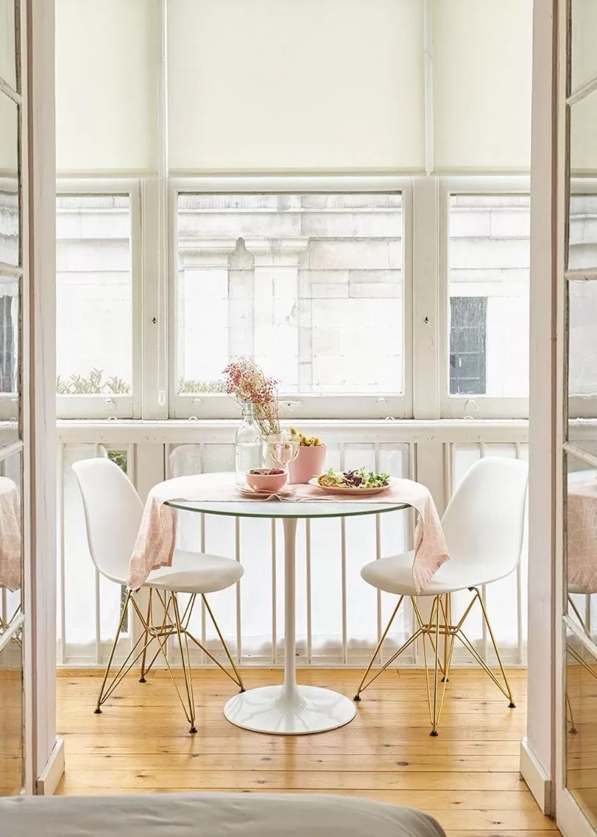 Dining area in Urban Suite Santander