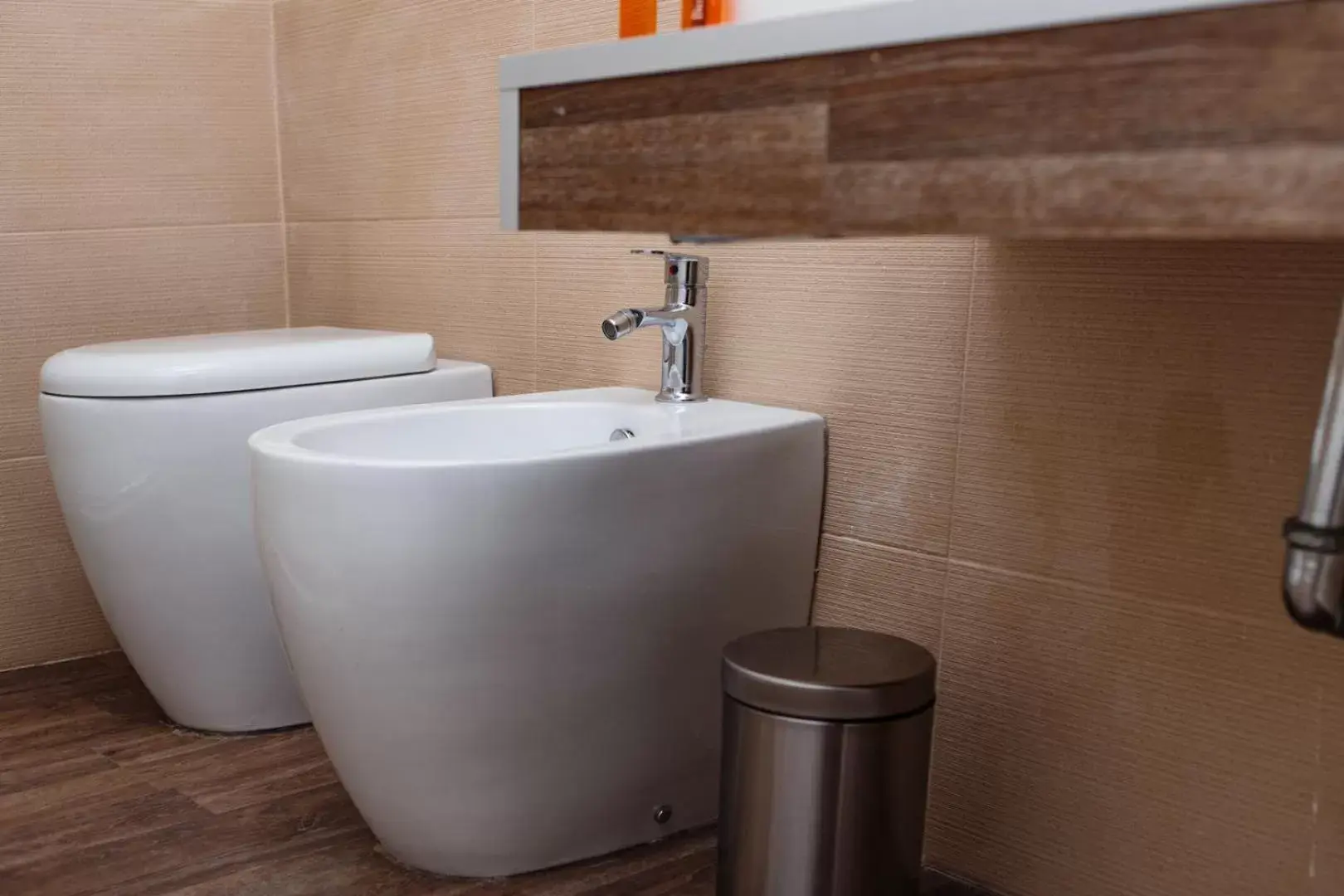 Staff, Bathroom in Villa Savarino