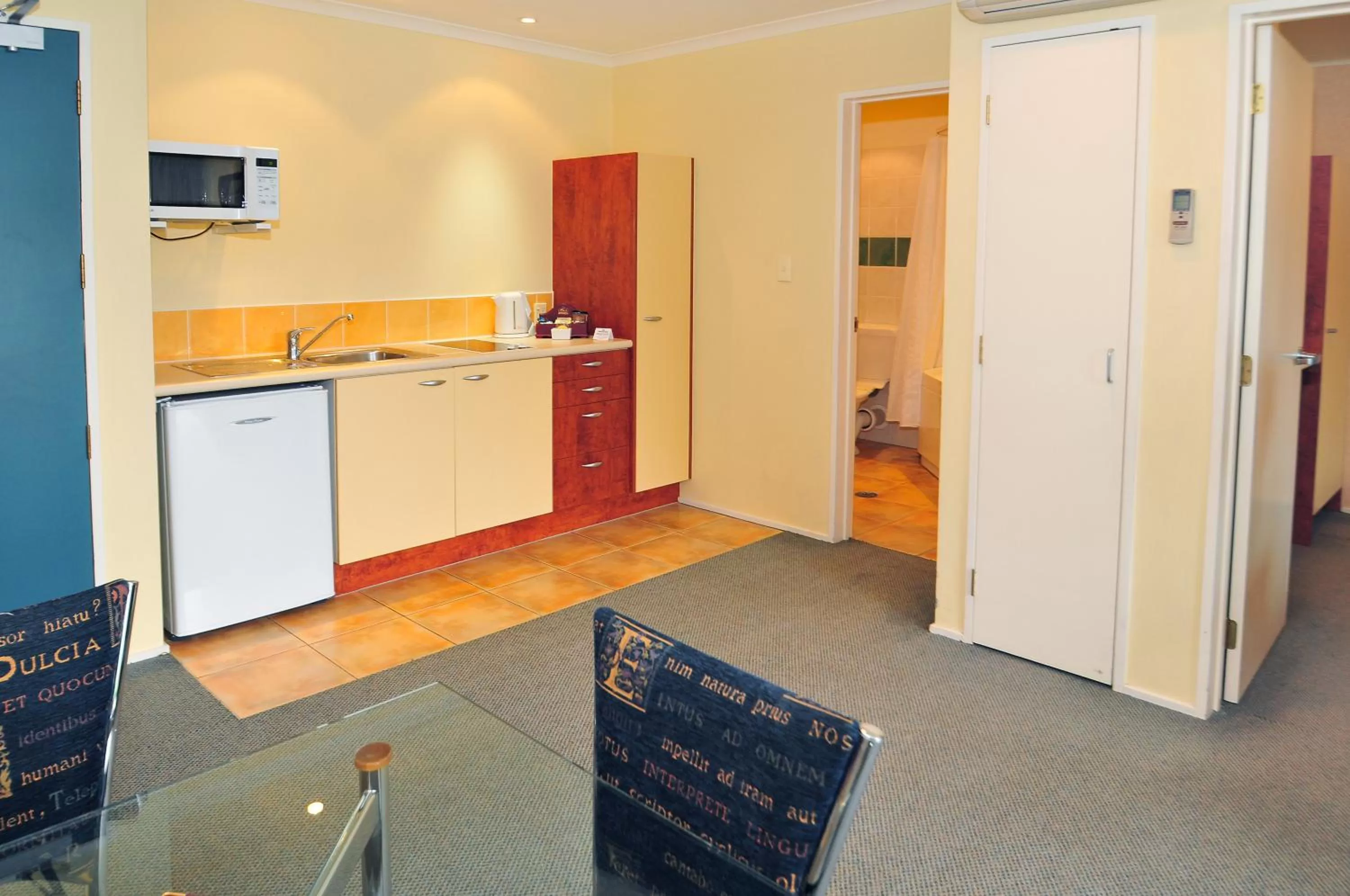 Coffee/tea facilities in Aristotles North Shore