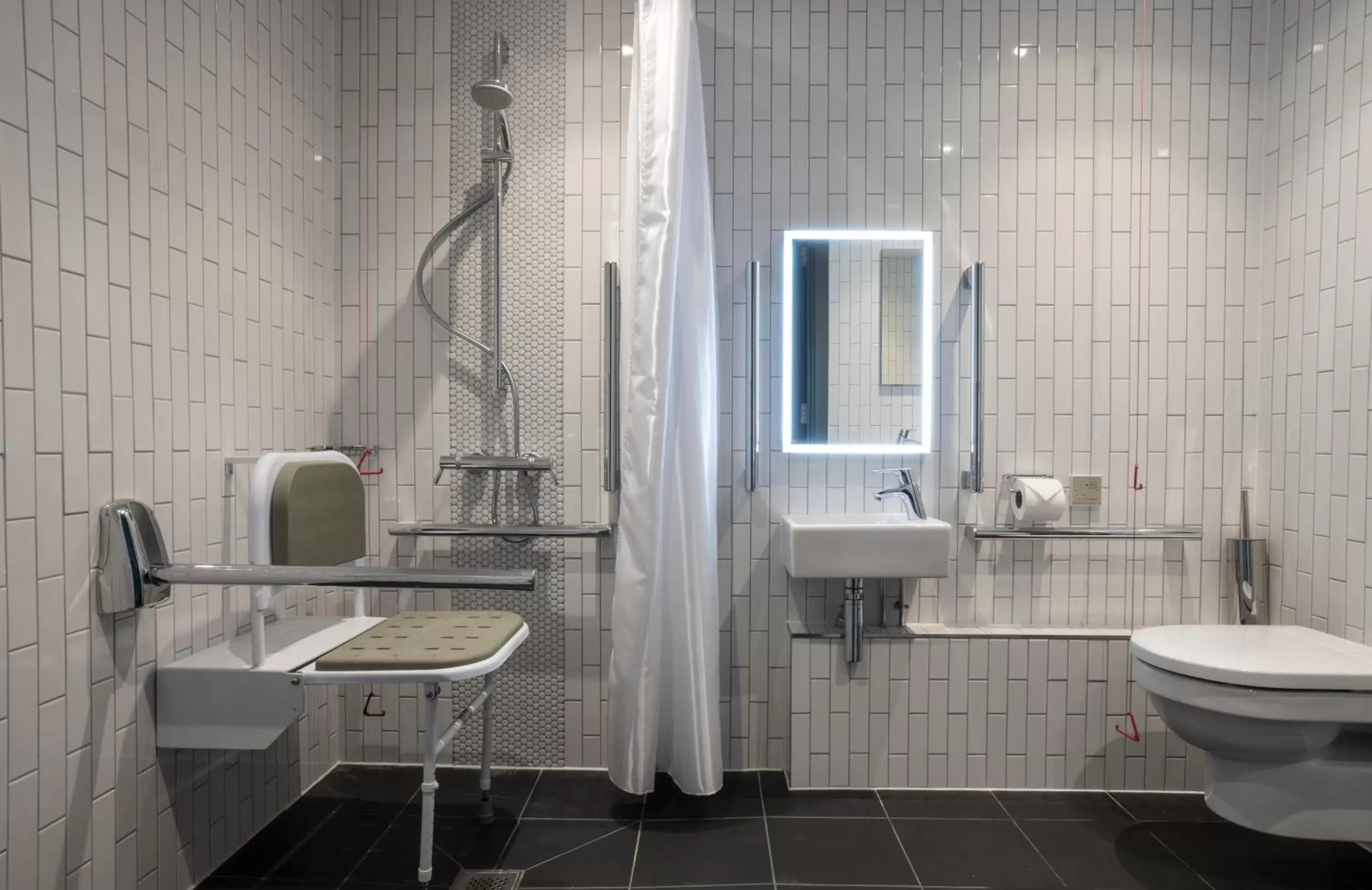 Shower, Bathroom in Point A Hotel Edinburgh Haymarket